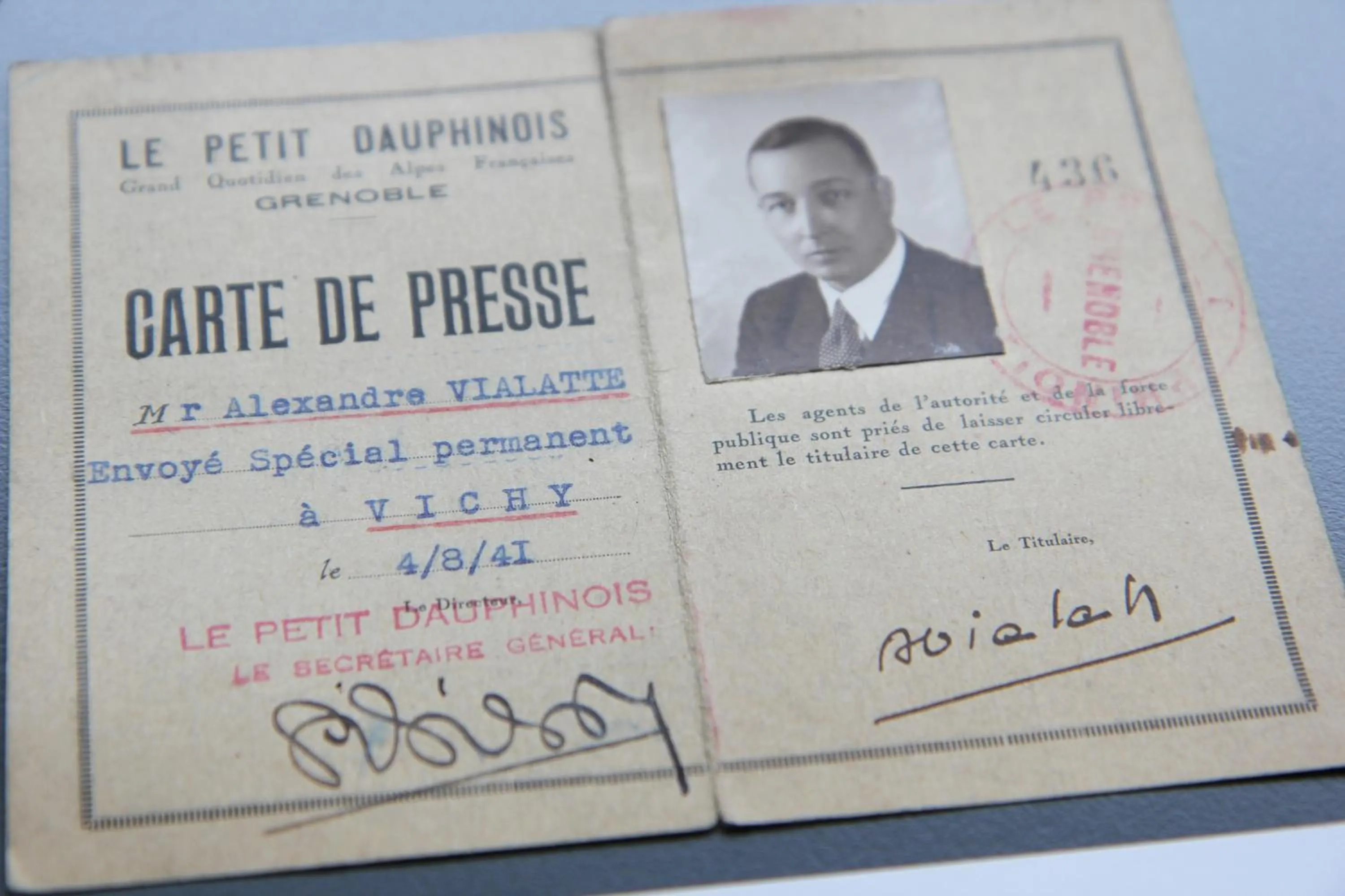 Decorative detail in Hotel Litteraire Alexandre Vialatte, BW Signature Collection