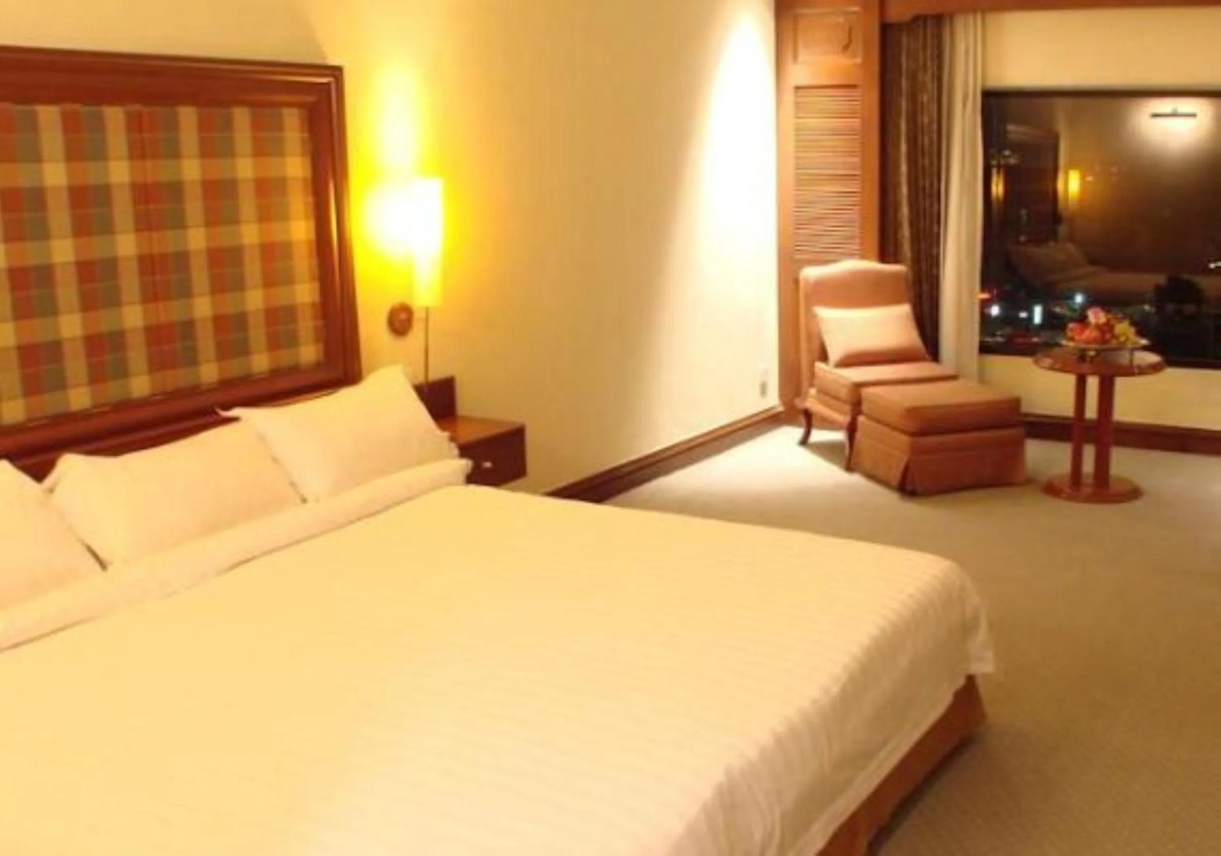 Bed in Hotel Cambodiana