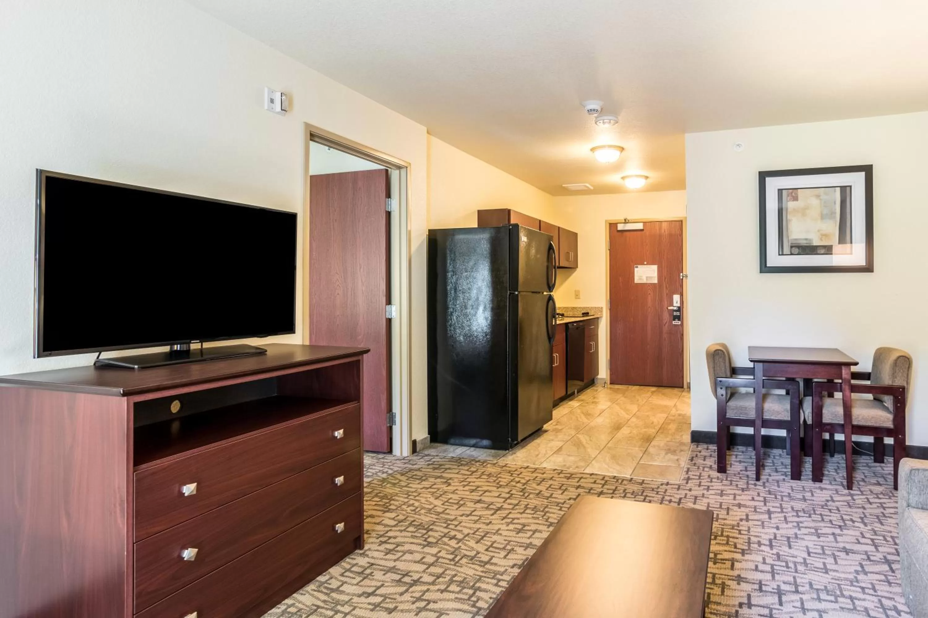 Kitchen or kitchenette in Cobblestone Hotel & Suites - Greenville