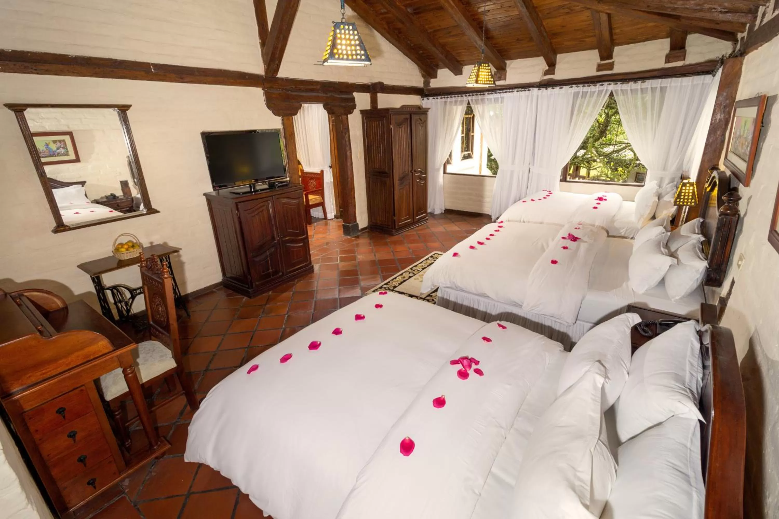 Photo of the whole room, Bed in Samari Spa Resort