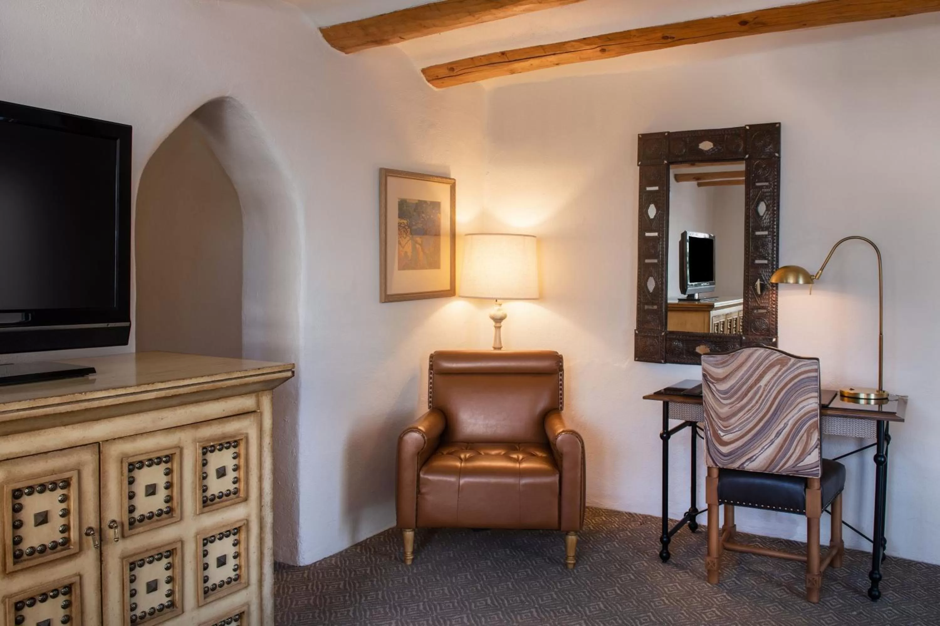 Living room in La Posada De Santa Fe, a Tribute Portfolio Resort & Spa