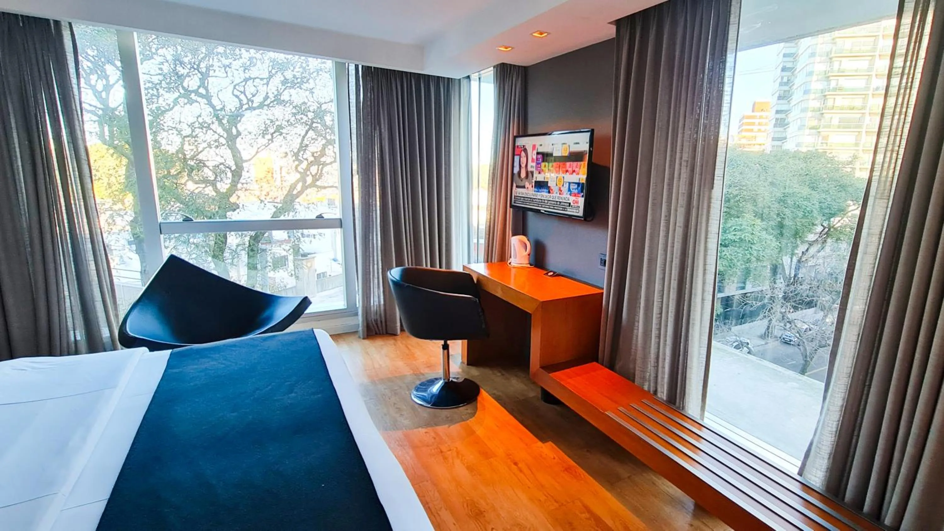 Deluxe Queen Room in BIT Design Hotel