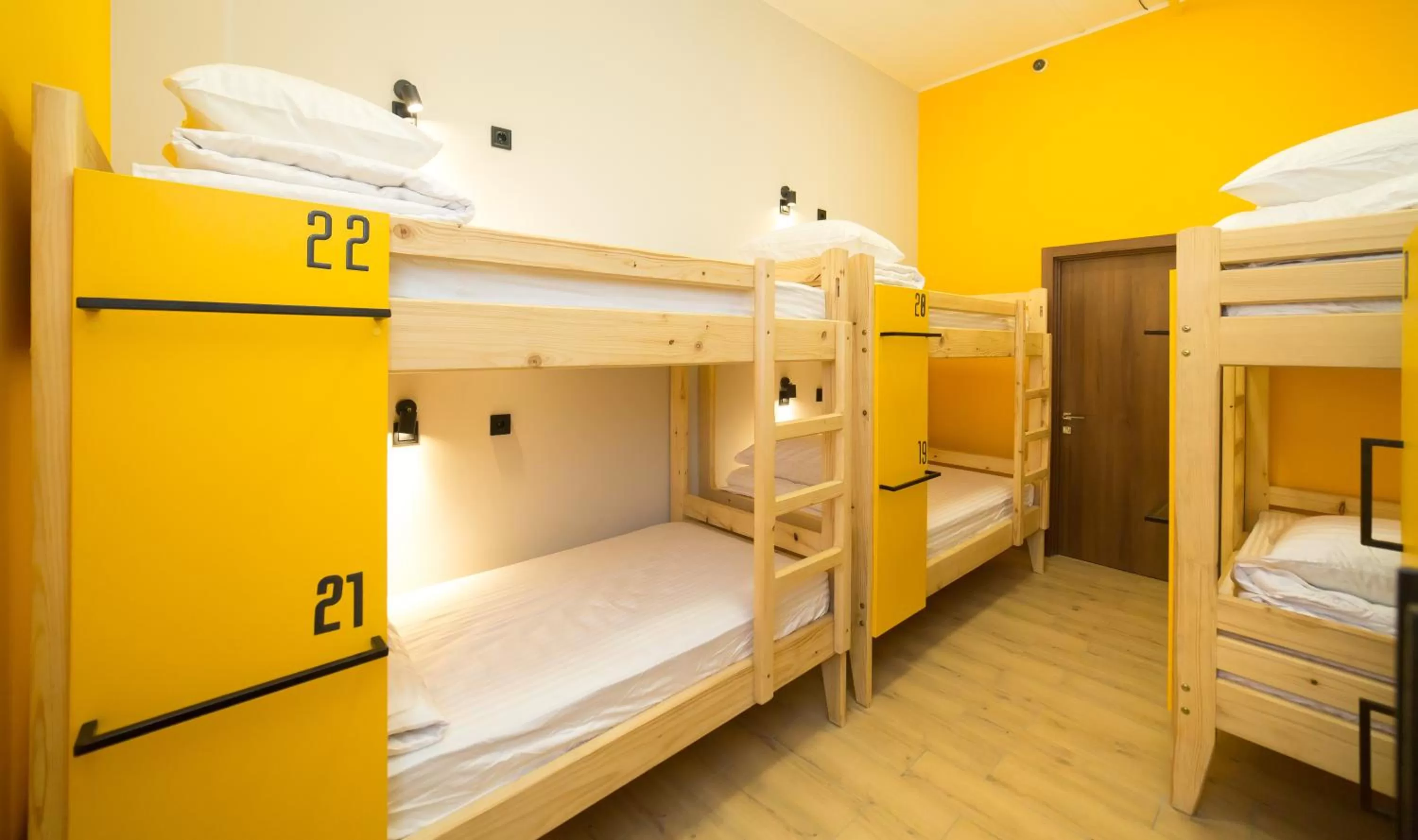 Bed in HOTEL Bee Station