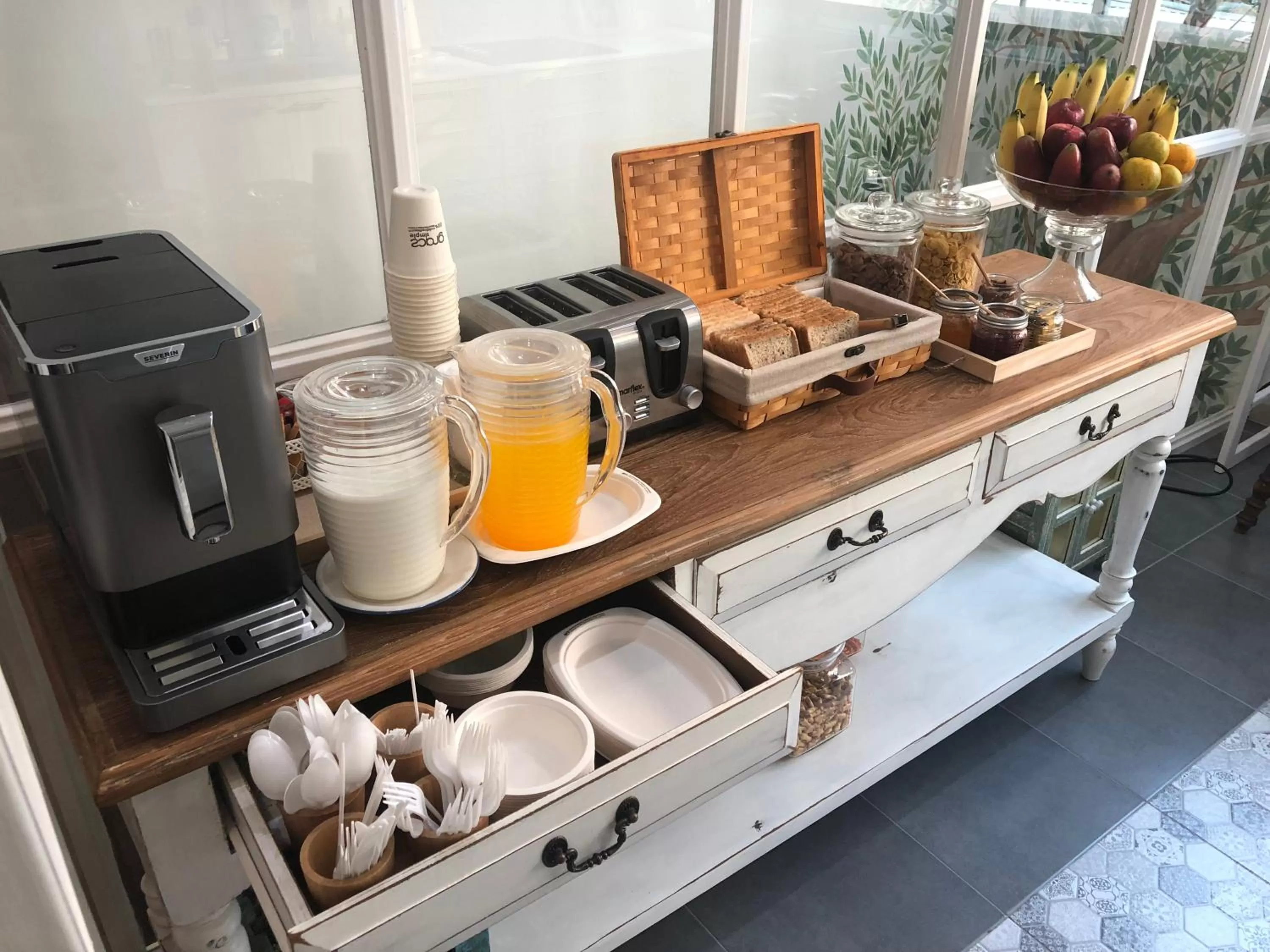 Breakfast in Hide and Seek Boutique Hometel