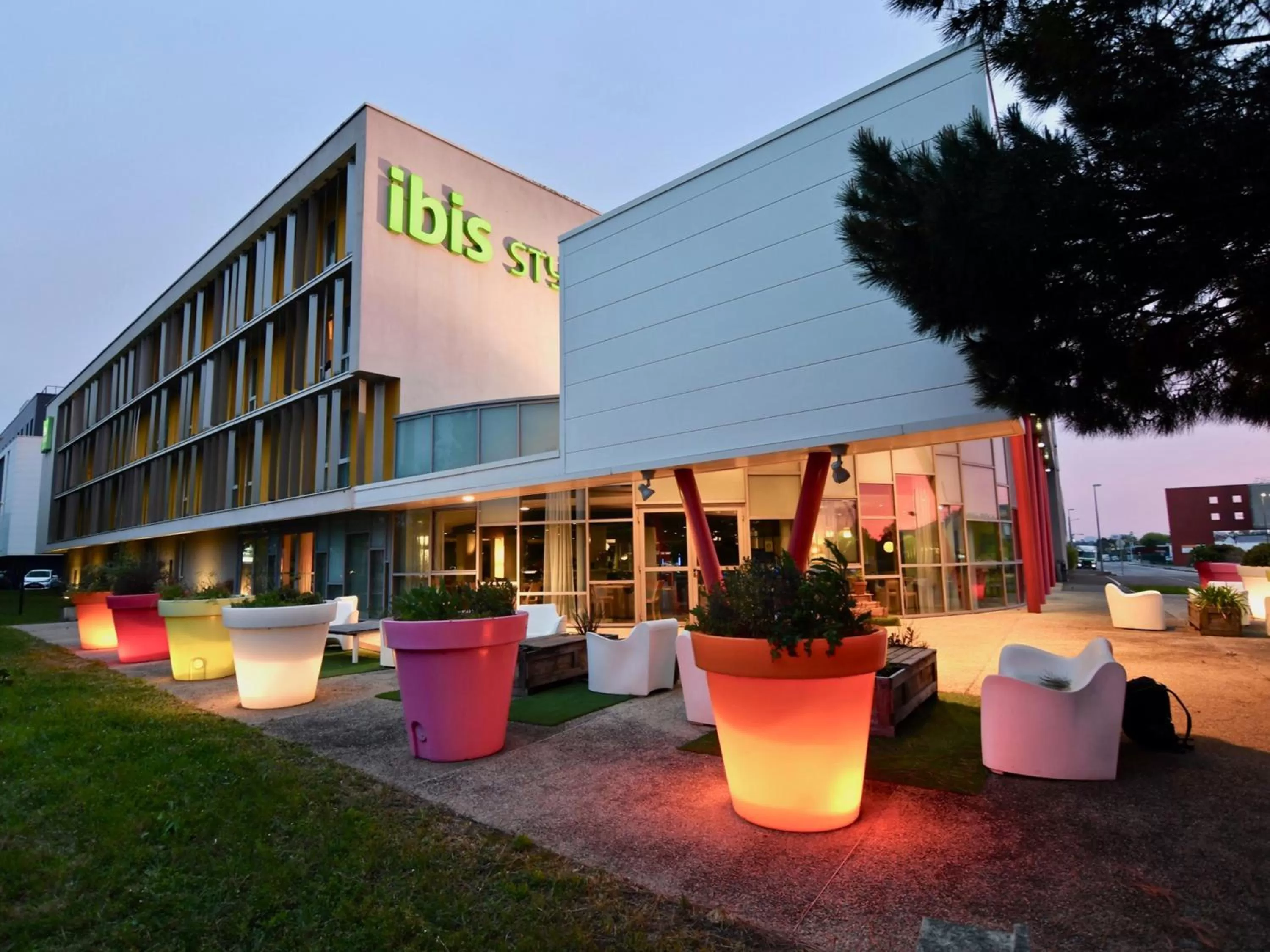 Patio in ibis Styles Nantes Reze Aéroport