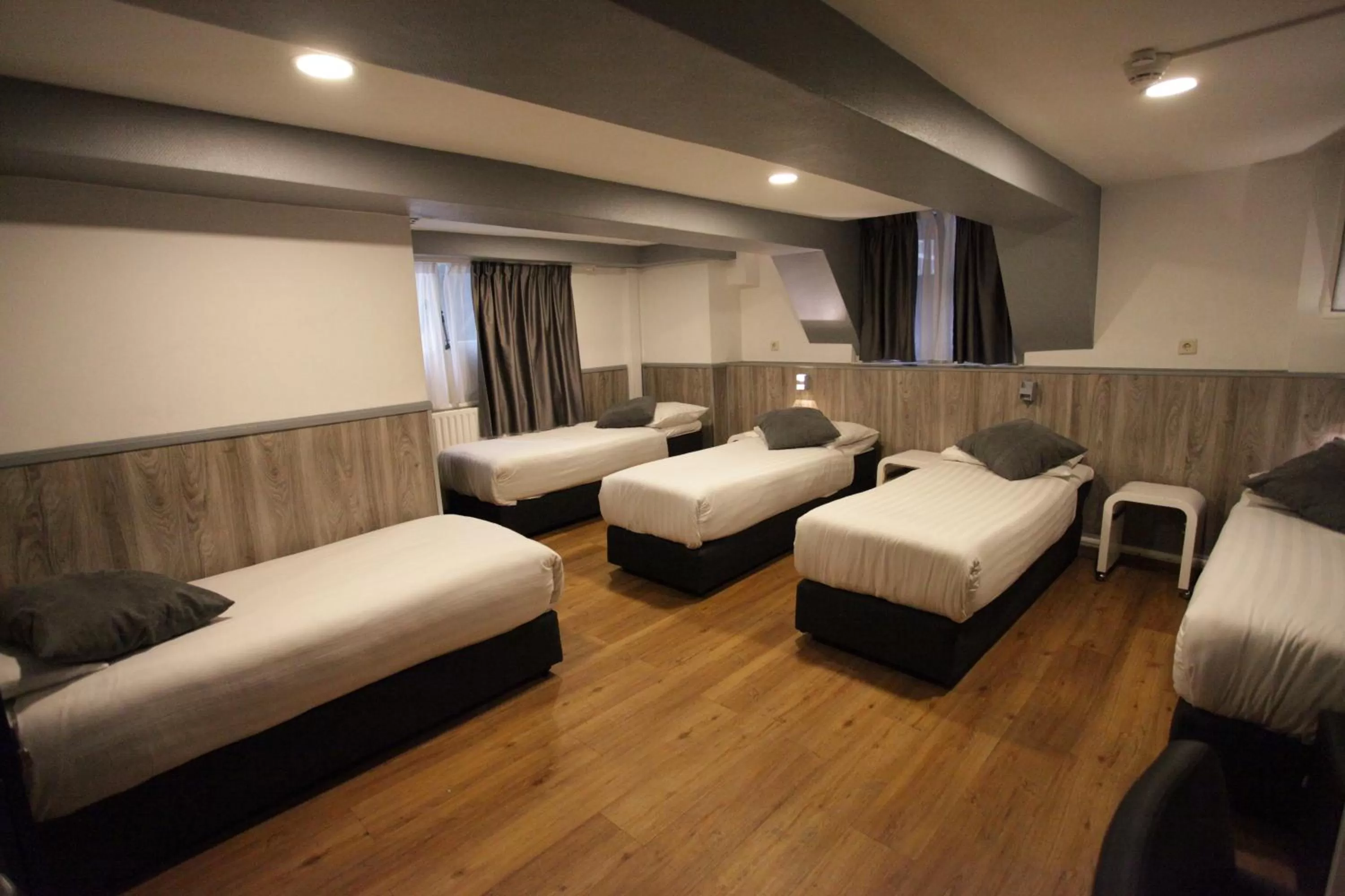 Bed in Travel Hotel Amsterdam