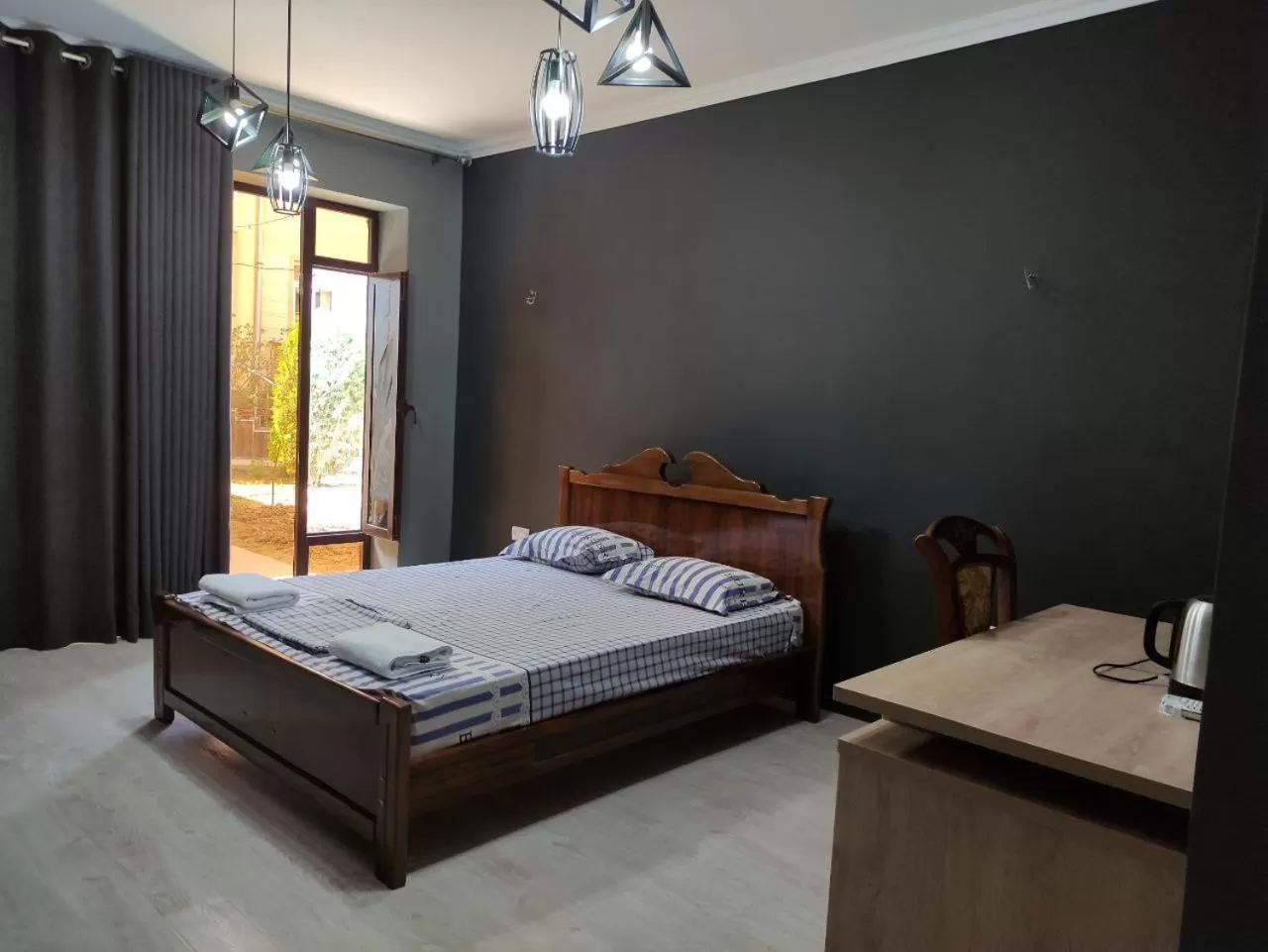 Bed in Real Tashkent