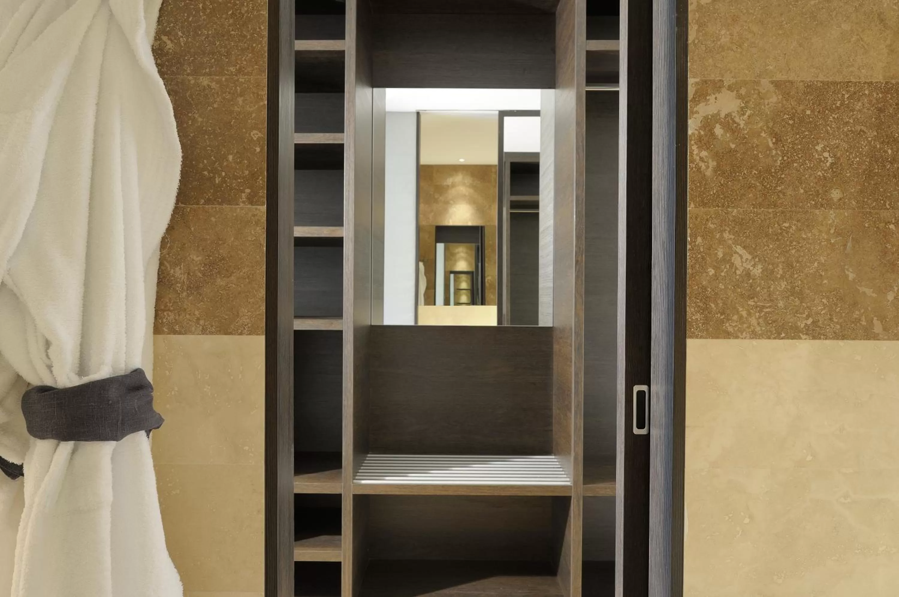 Bathroom in Alpi Hotel