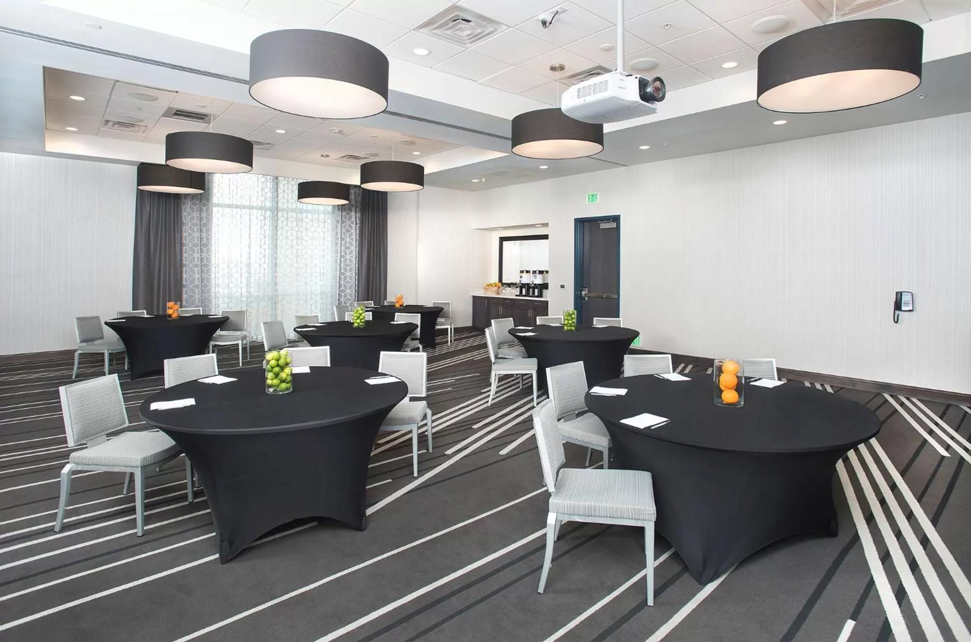 Meeting/conference room in Hampton Inn & Suites LAX El Segundo