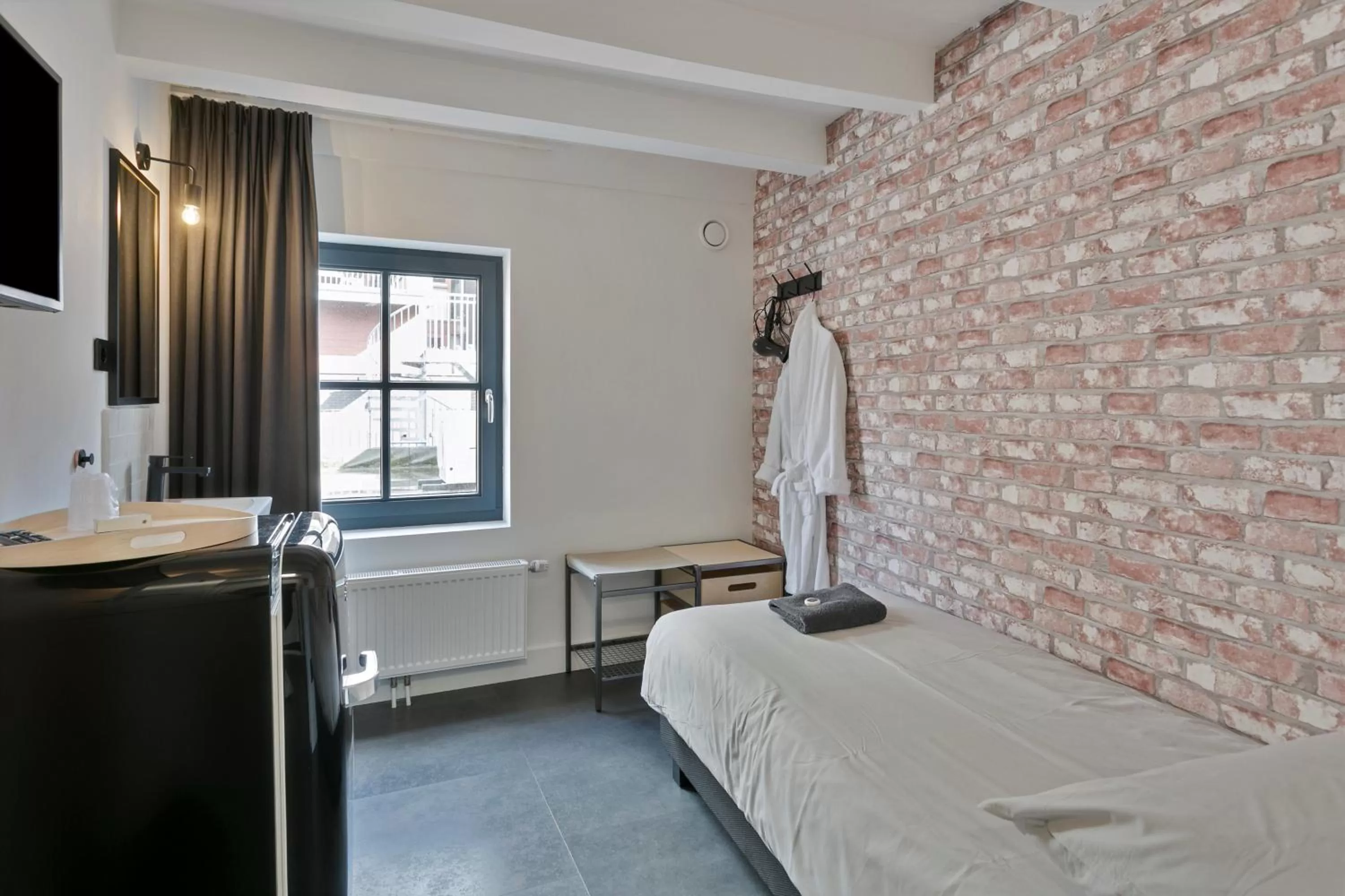 Photo of the whole room, Bed in Winston B&B