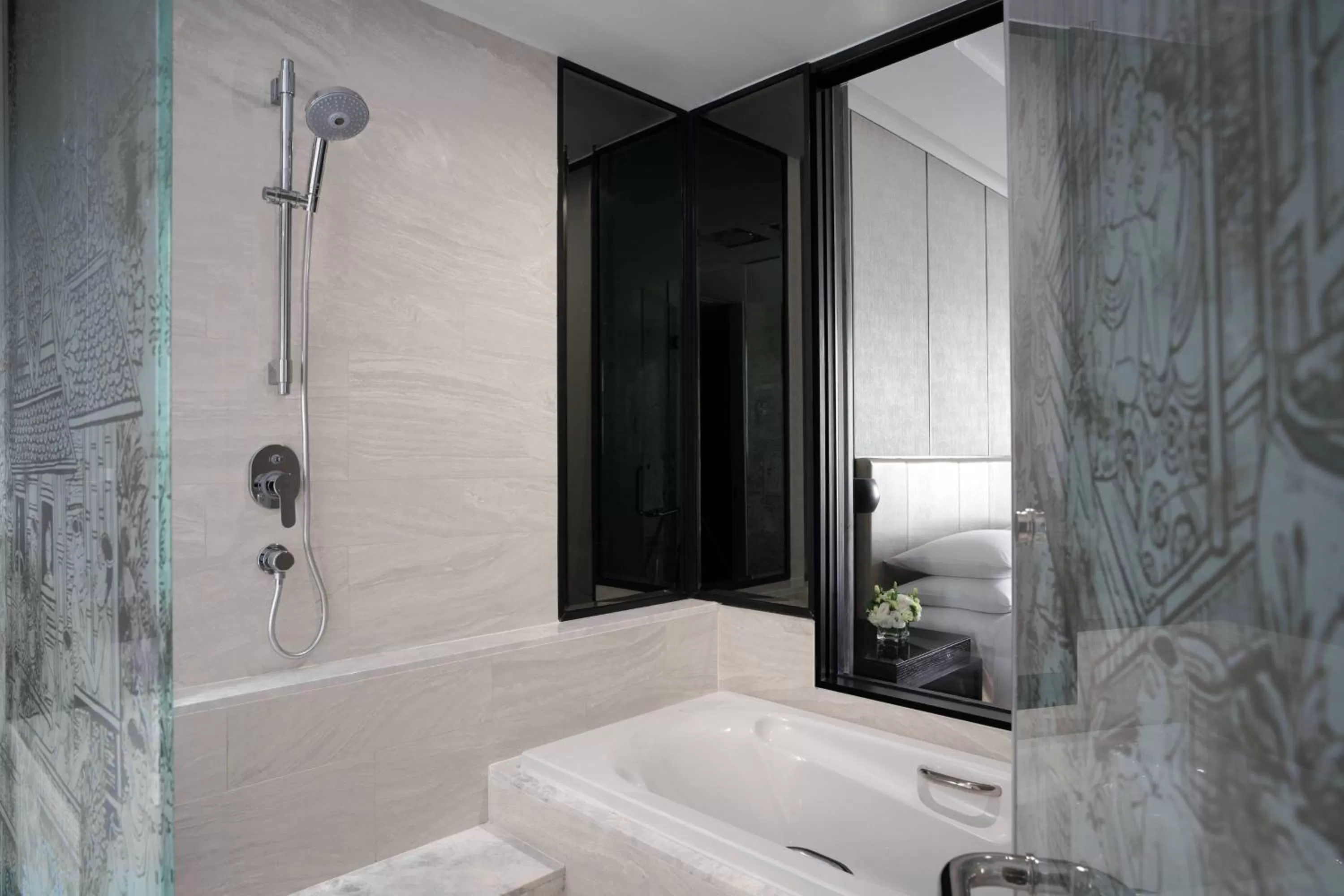 Bathroom in Bangkok Marriott Hotel The Surawongse