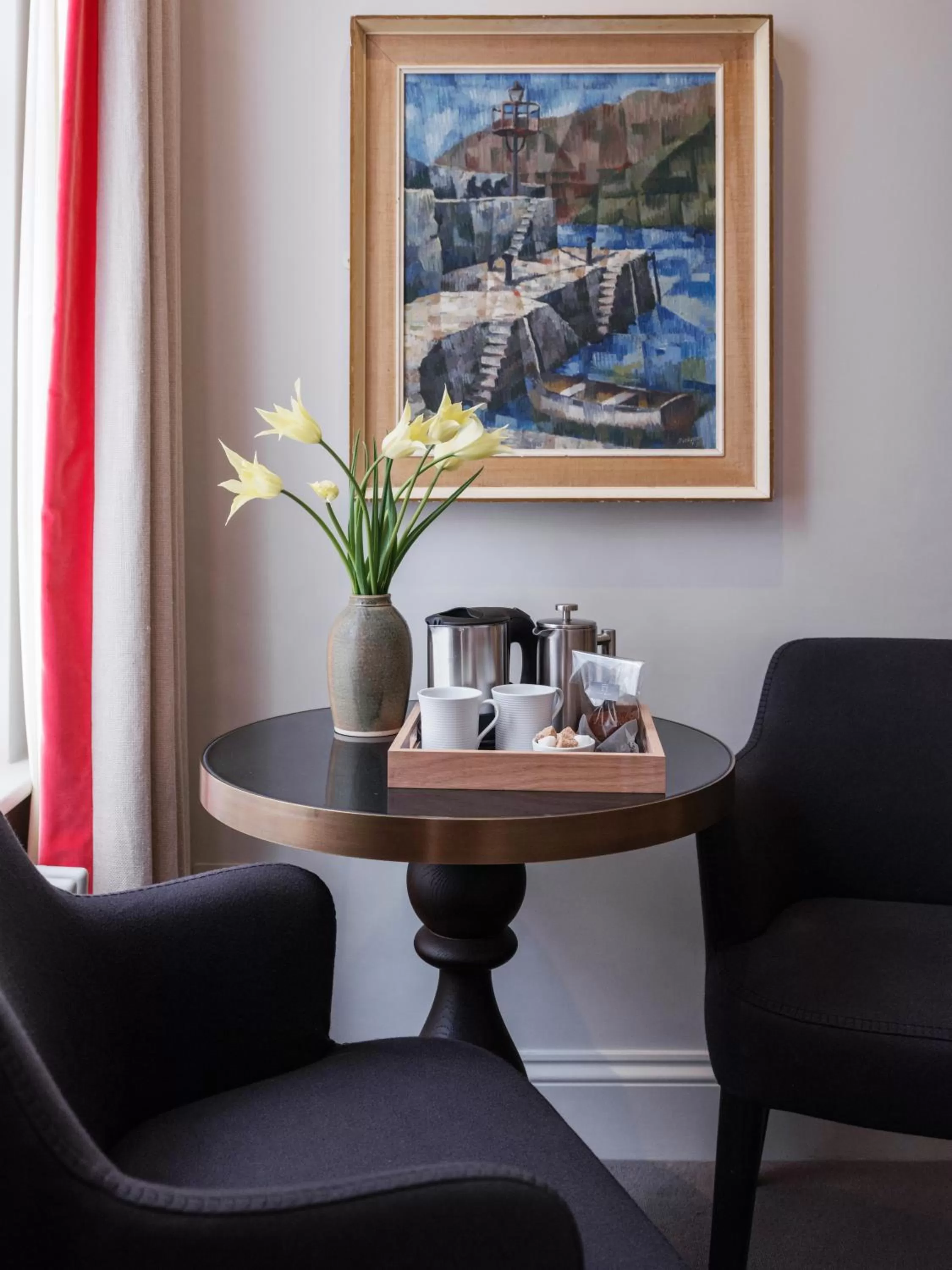 Coffee/tea facilities in Old Bank Hotel