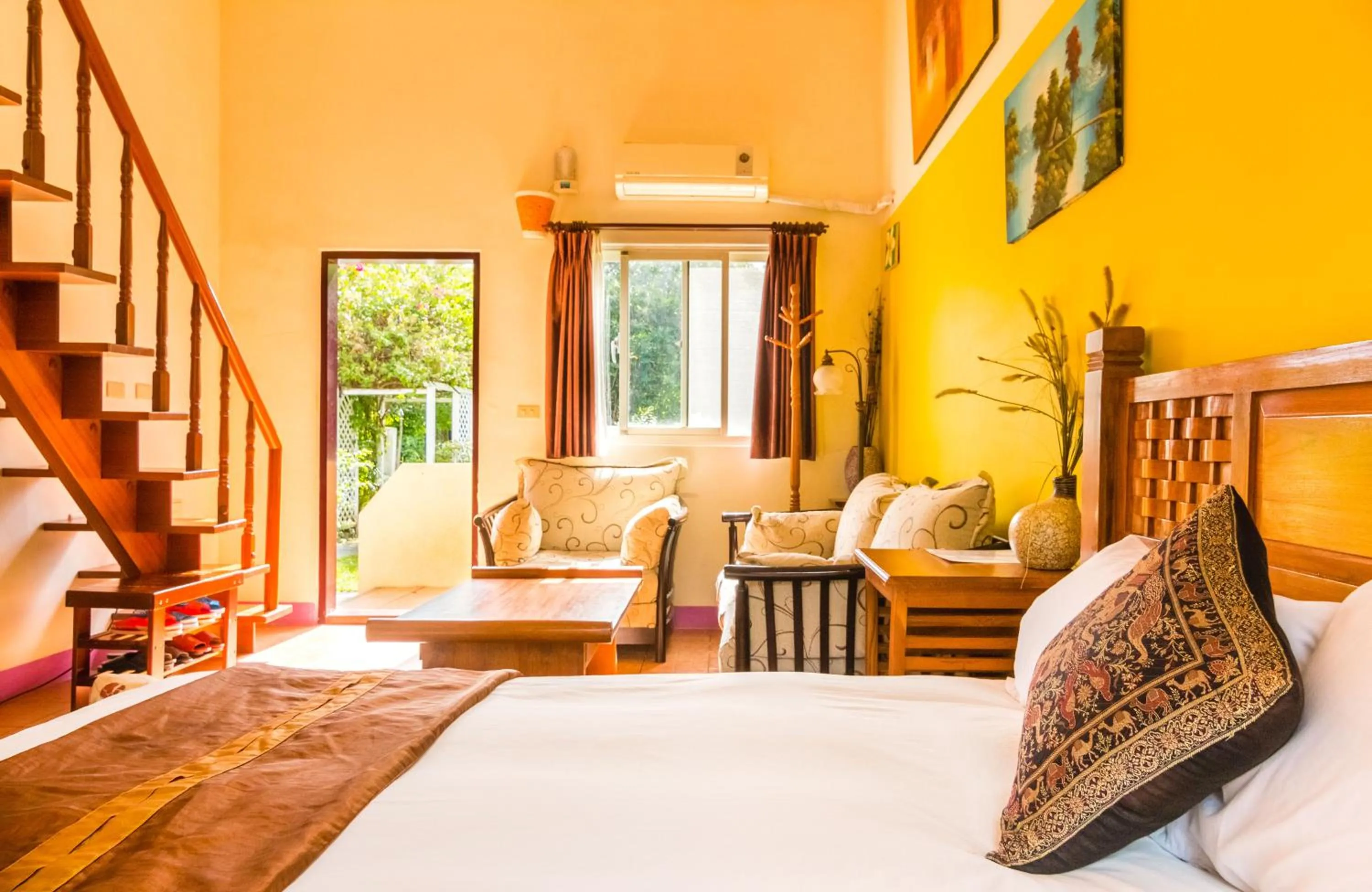 Photo of the whole room, Bed in Dream Home B&B