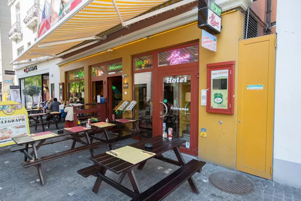 Facade/entrance in Hotel California