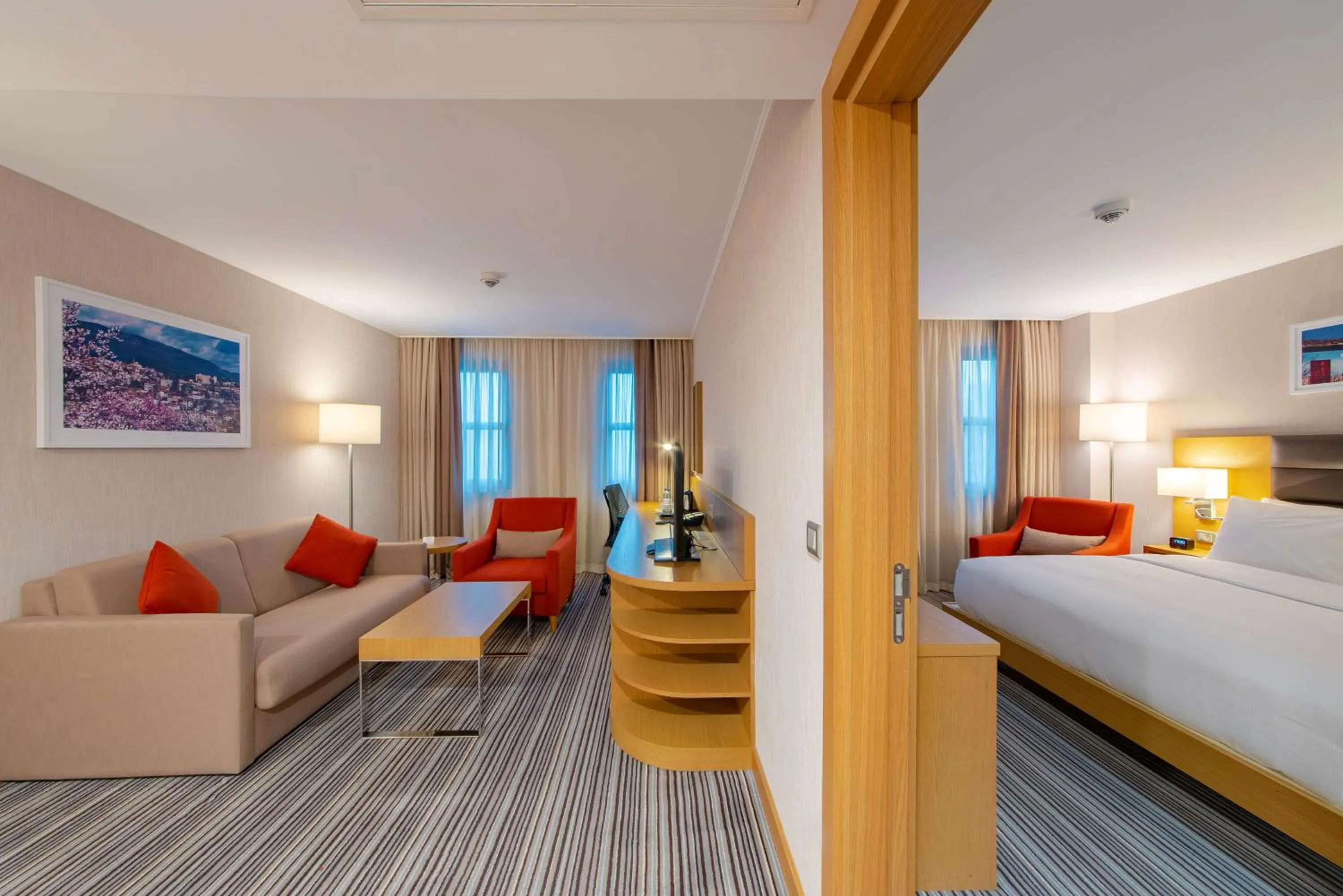 Living room, Bed in Hilton Garden Inn Safranbolu
