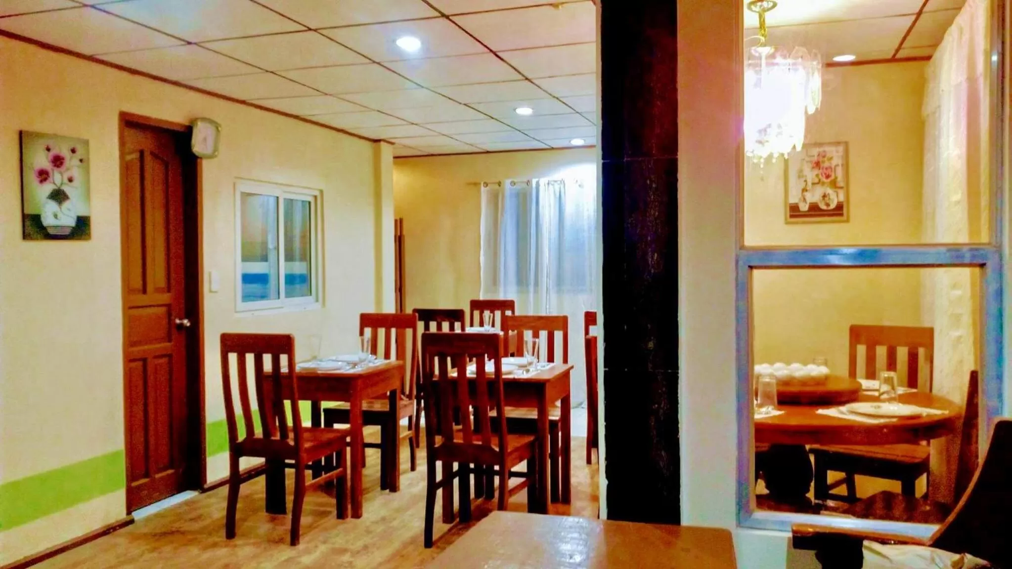 Food and drinks in Hwan Dynasty Suite