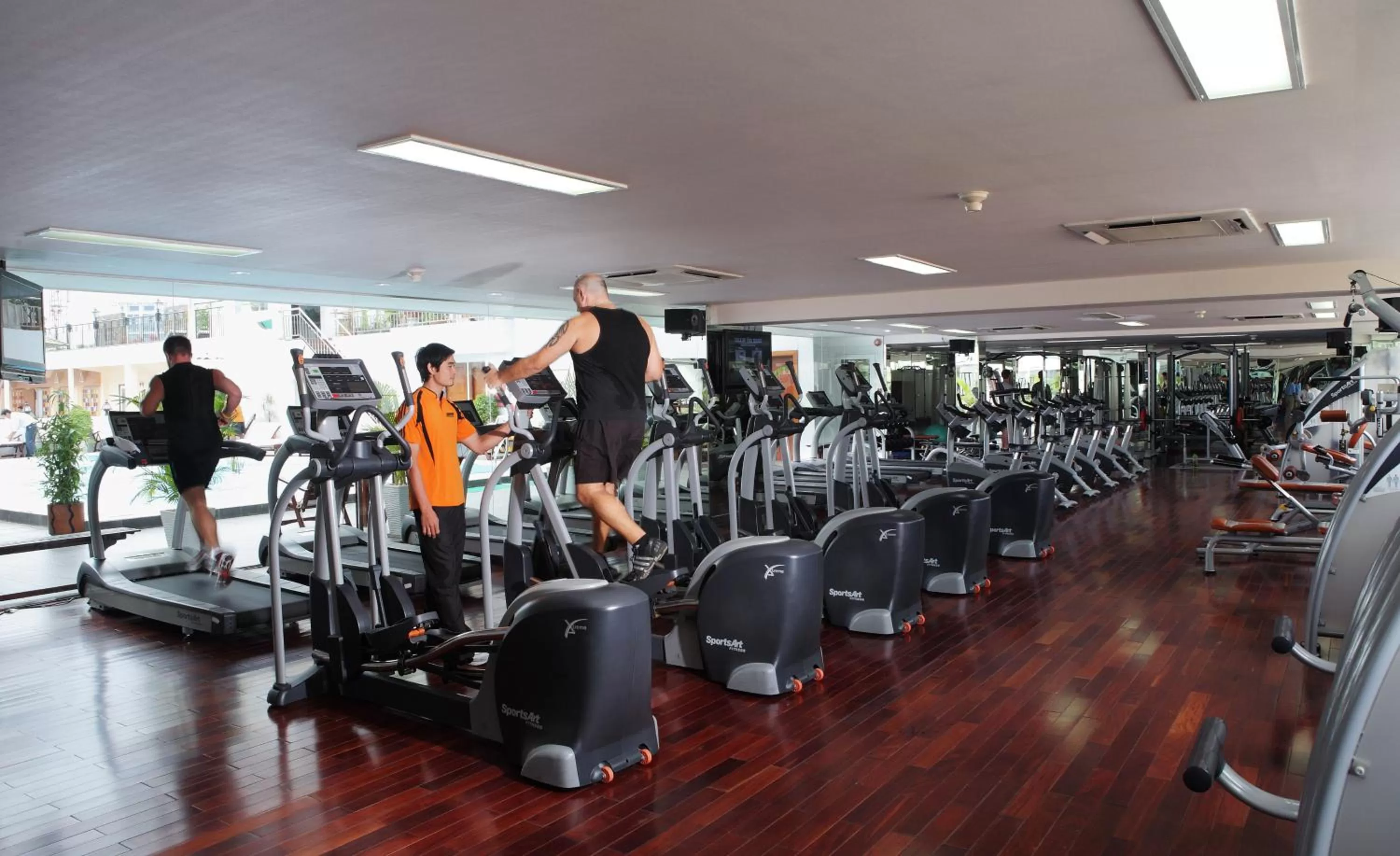 Fitness centre/facilities in Rex Hotel