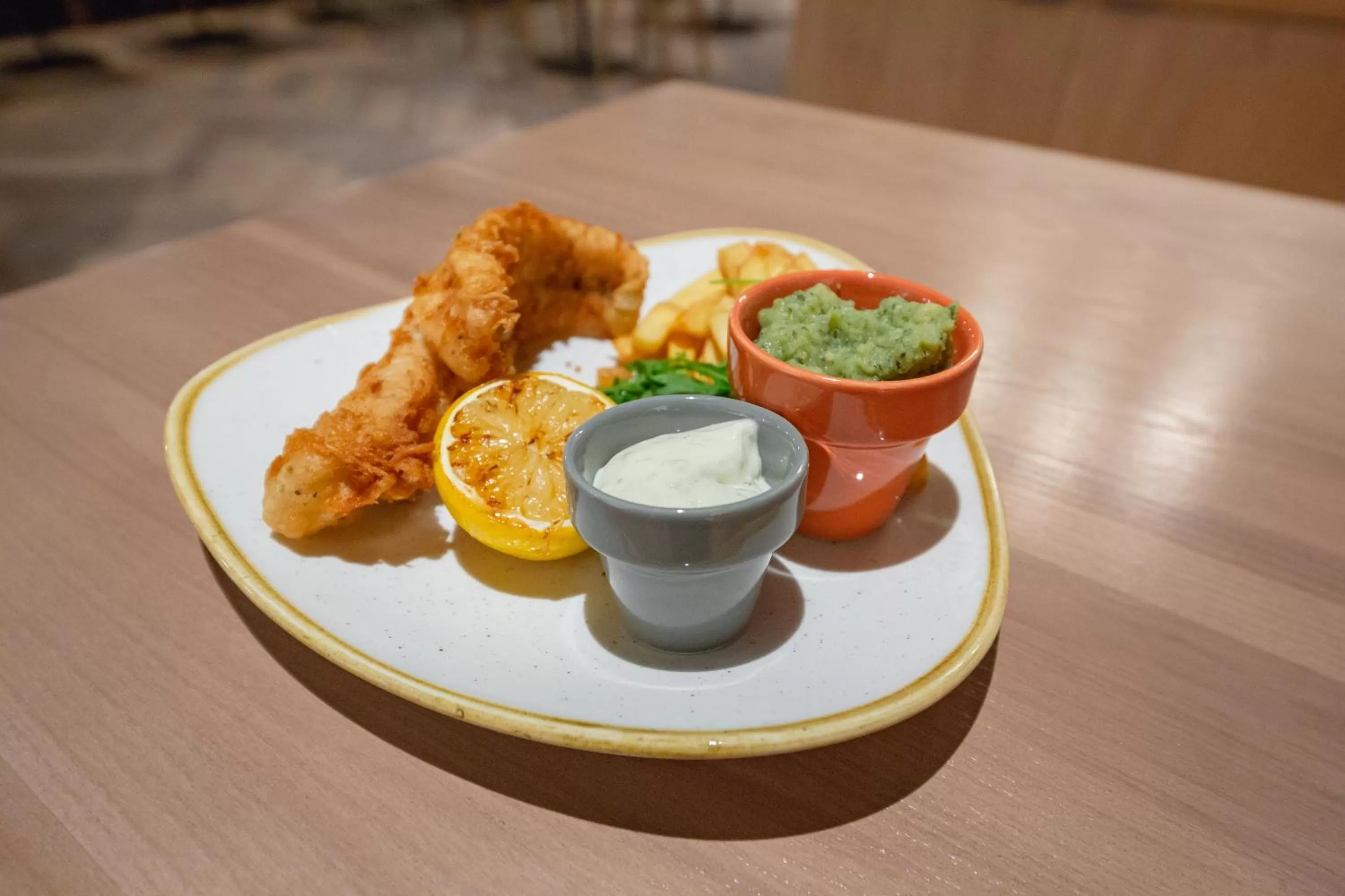 Restaurant/places to eat in Holiday Inn Newport by IHG