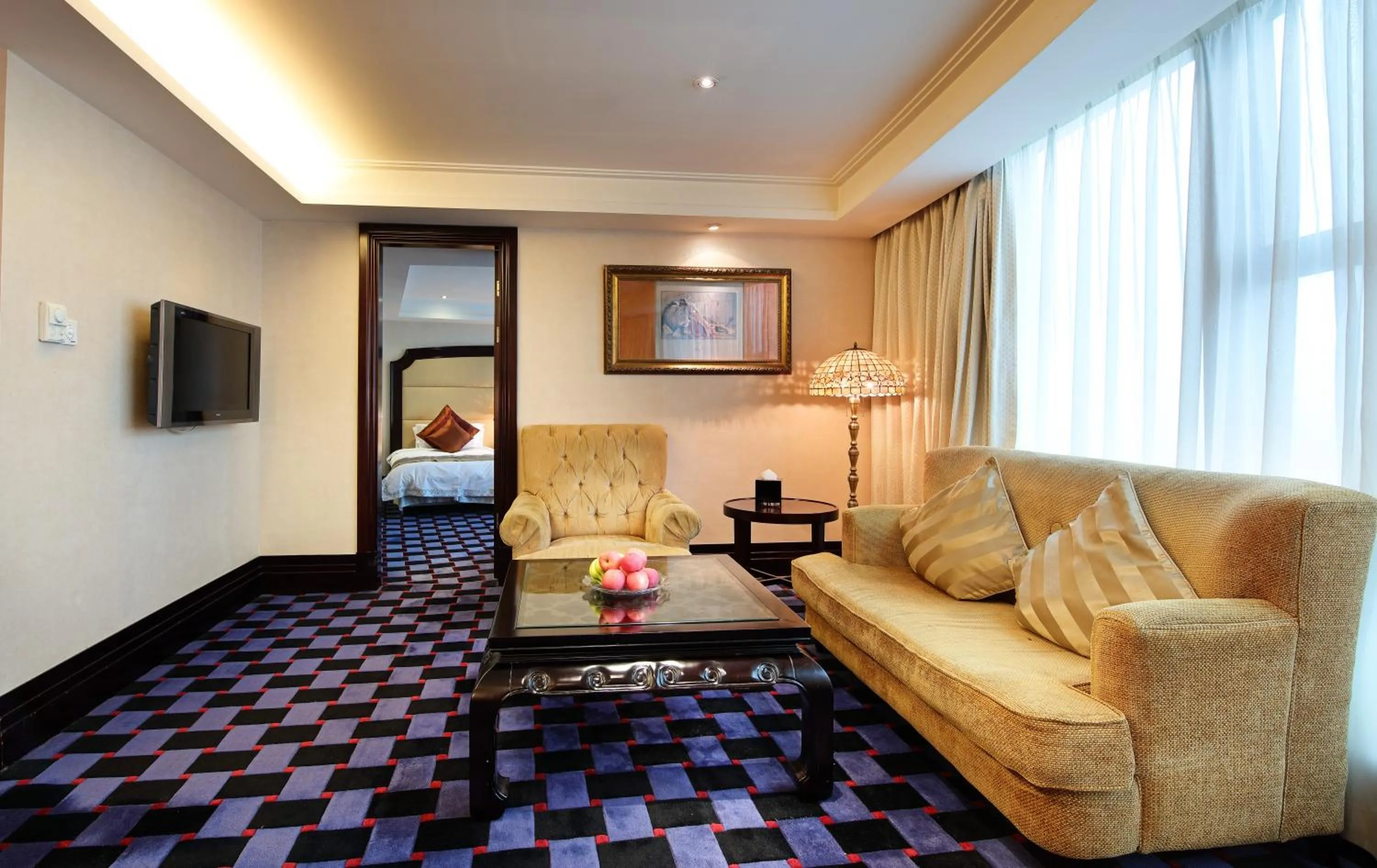 Deluxe King Suite in Royal Mediterranean Hotel