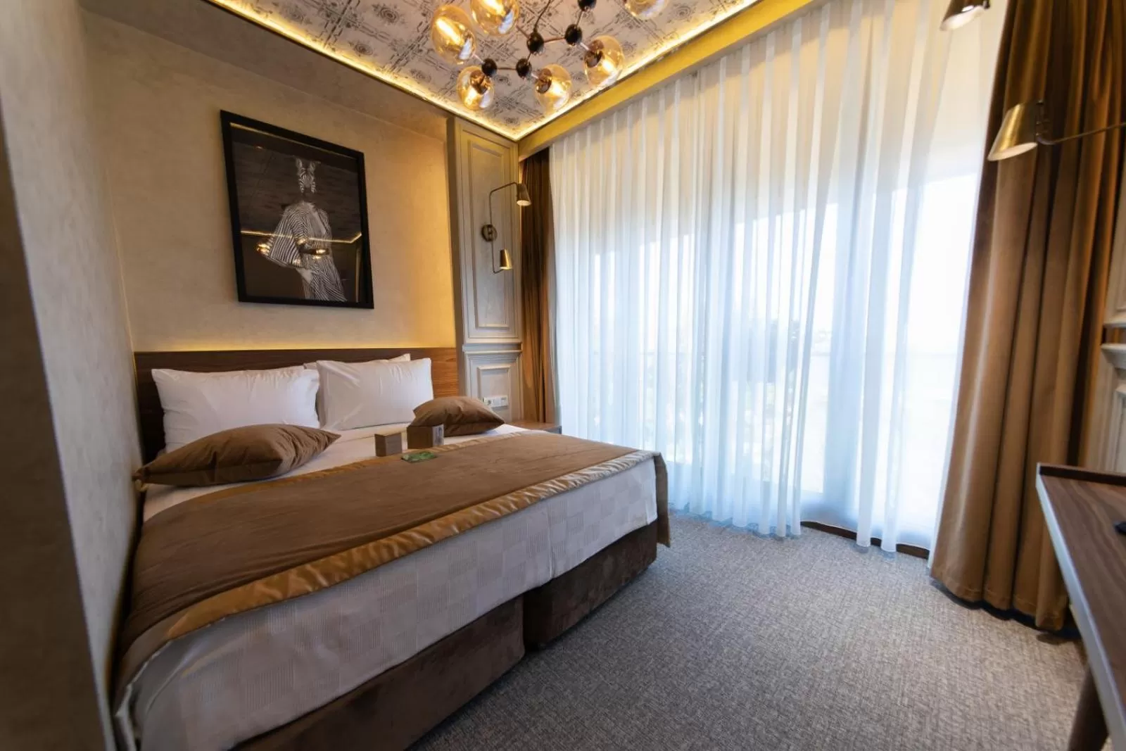 Bedroom, Bed in Tonight Hotel Port