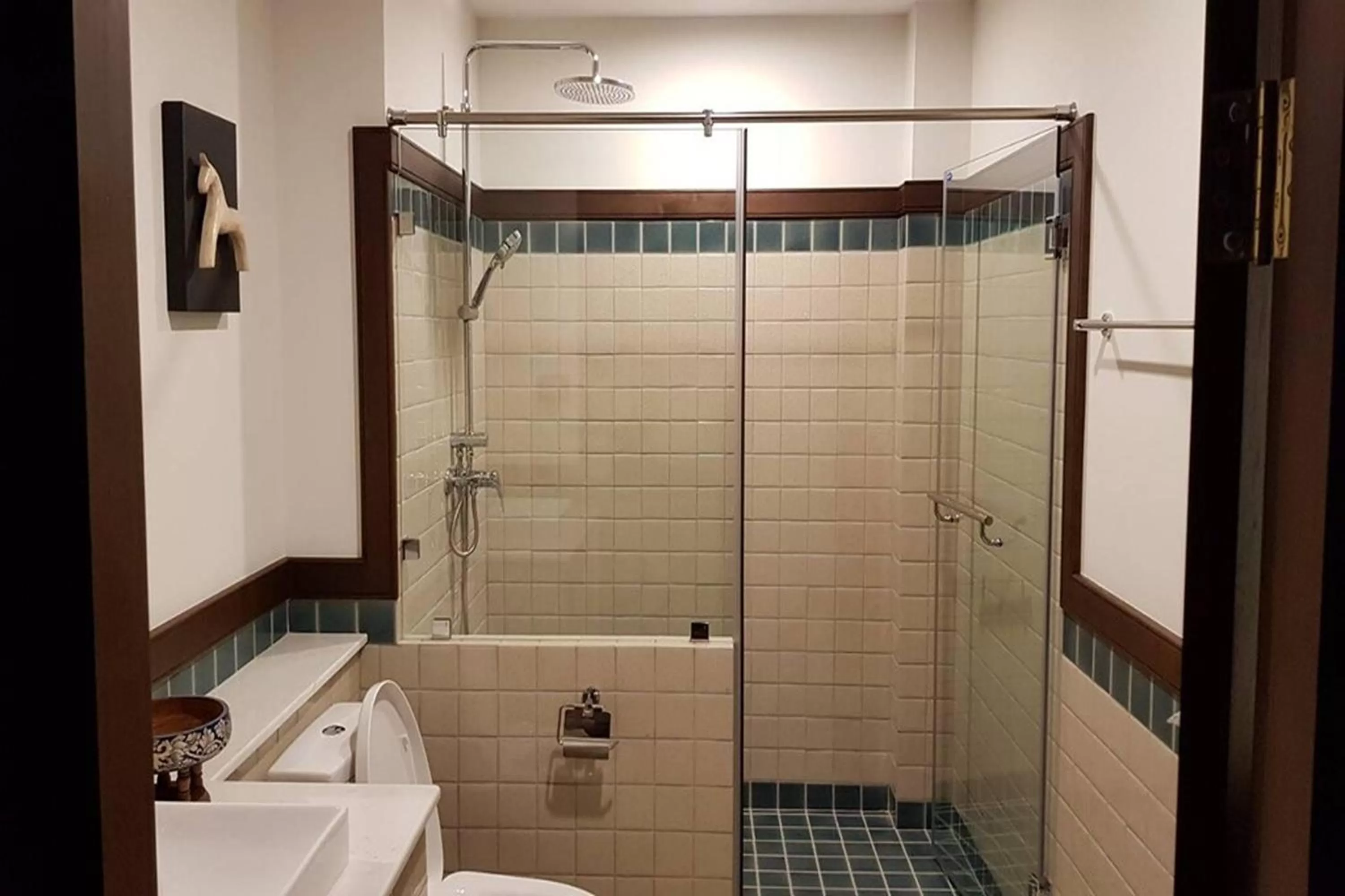 Shower in Villa Sanpakoi