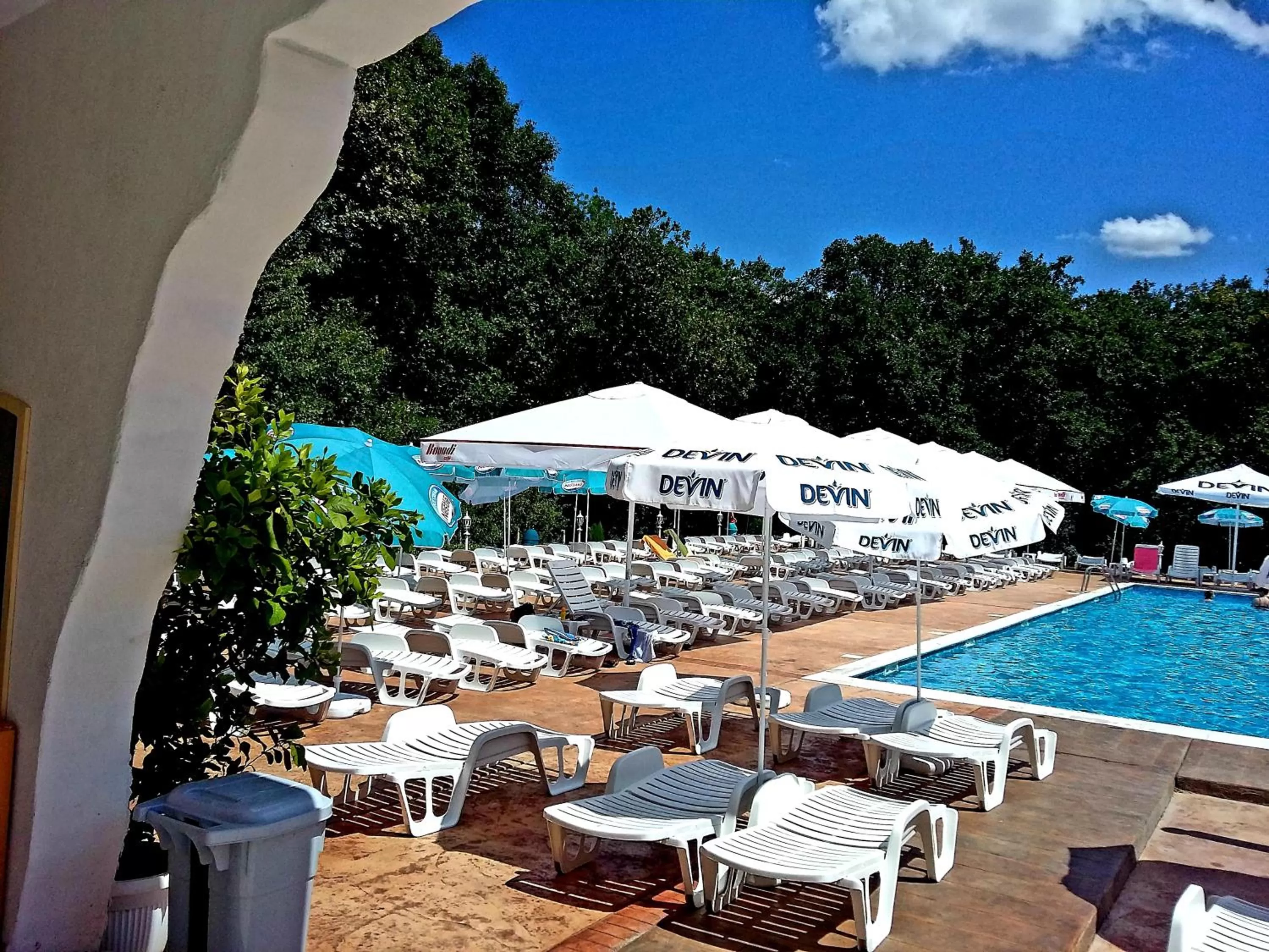 Swimming pool, Restaurant/Places to Eat in Hotel Afrodita Dimitrovgrad BG