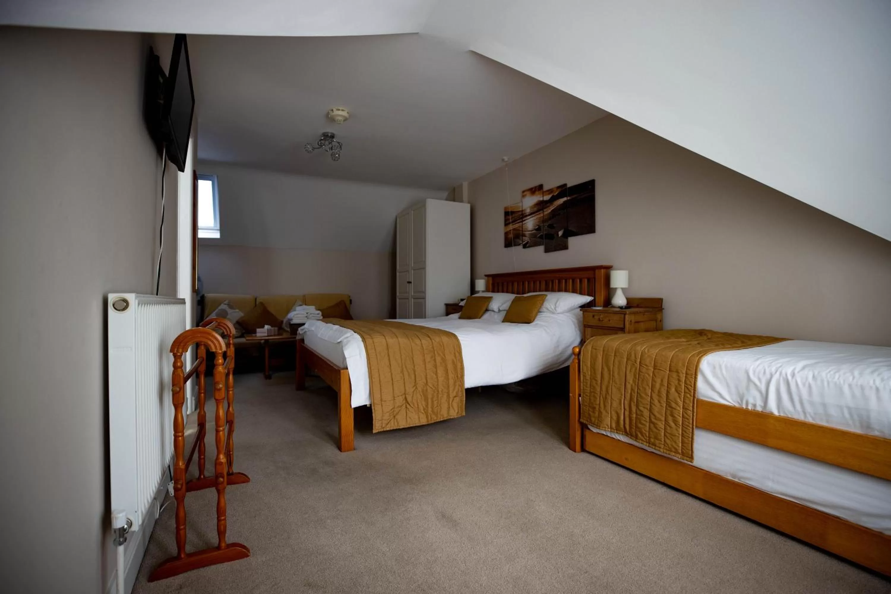 Bedroom, Bed in Claremont Guesthouse