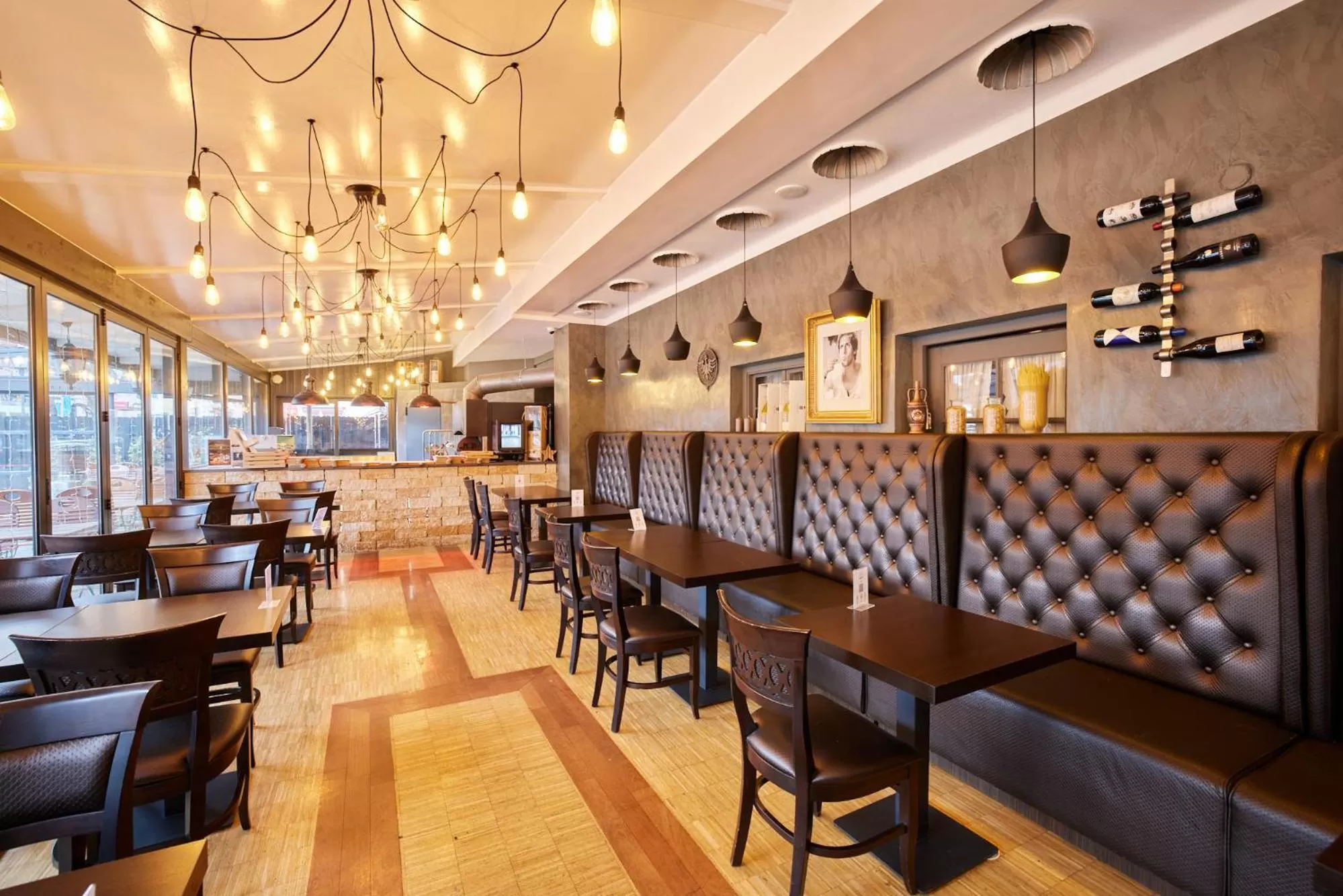 Restaurant/Places to Eat in Atlas Posthotel