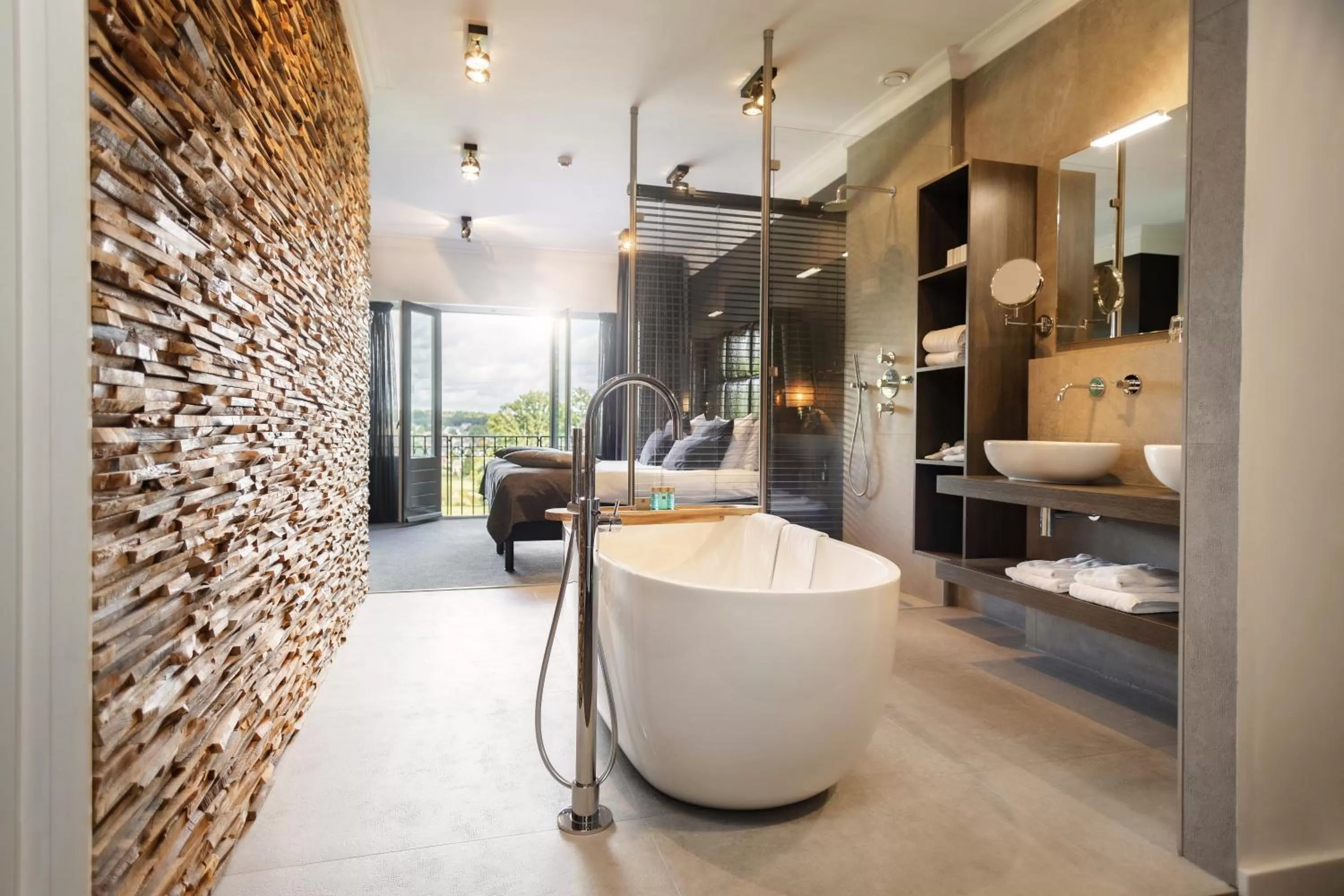 Shower in Hotel Restaurant De Wolfsberg