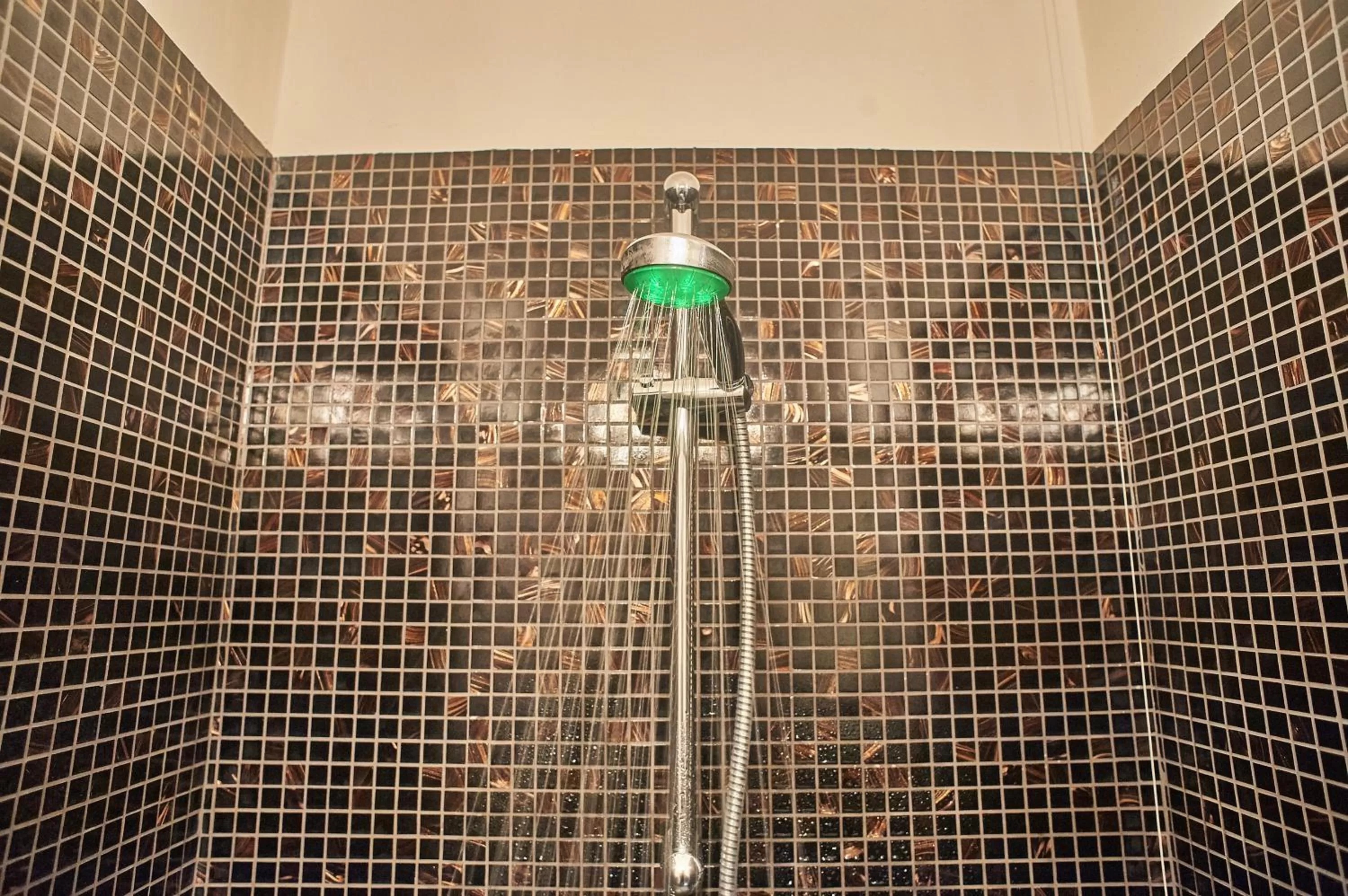 Shower in Abbraccio di Romeo