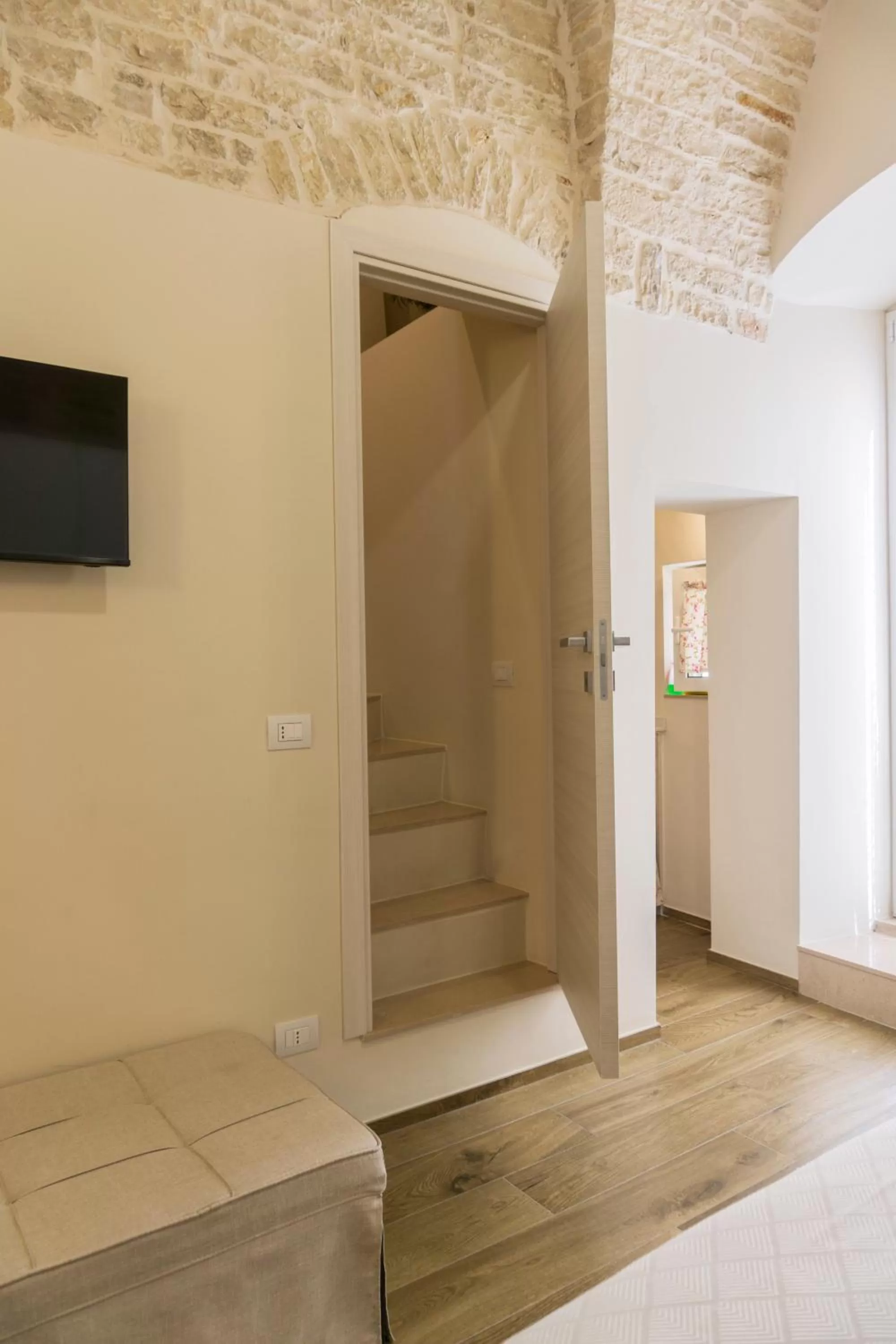 TV/Entertainment Center in La Traversa B&B