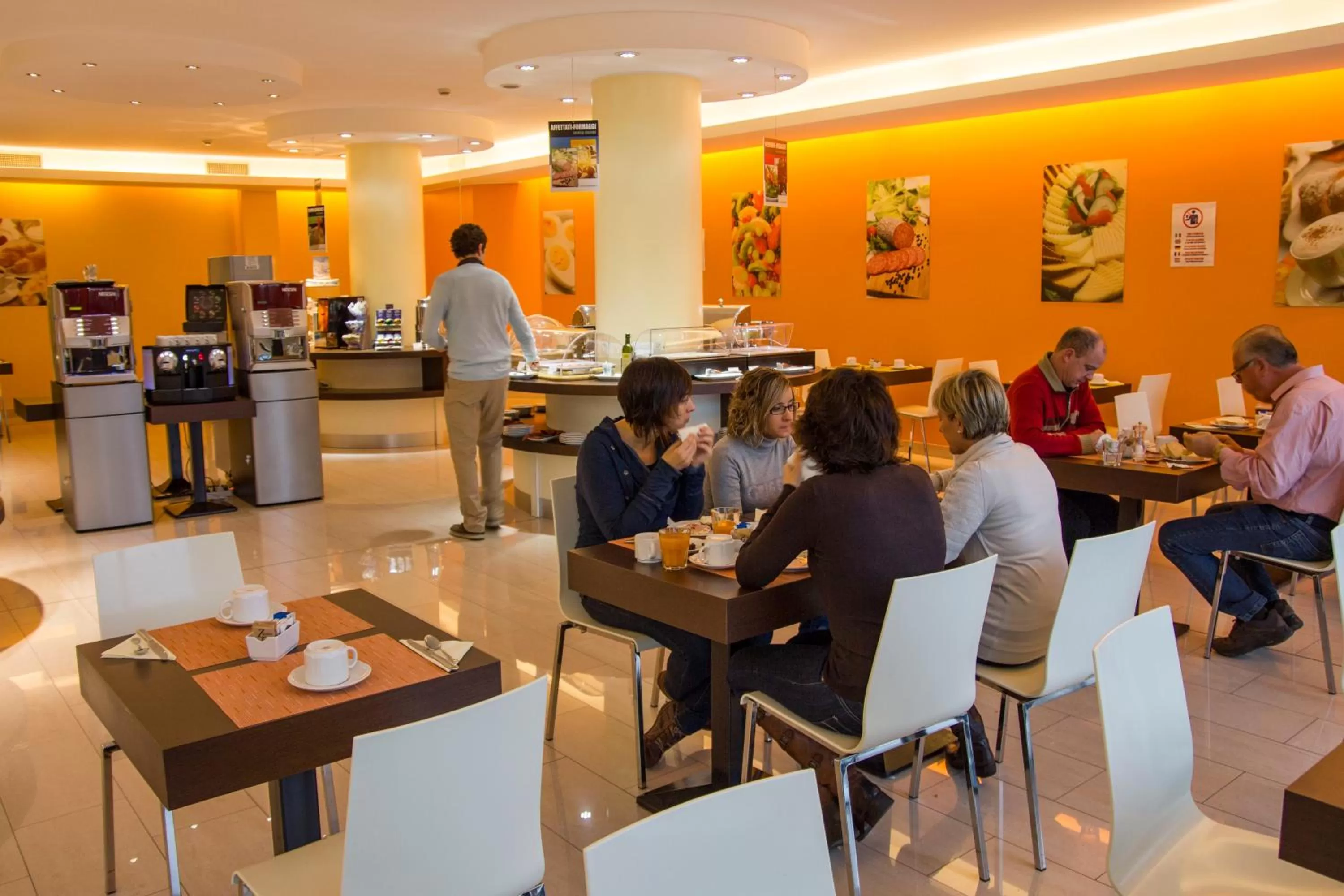 Restaurant/places to eat in Best Western Plus Soave Hotel