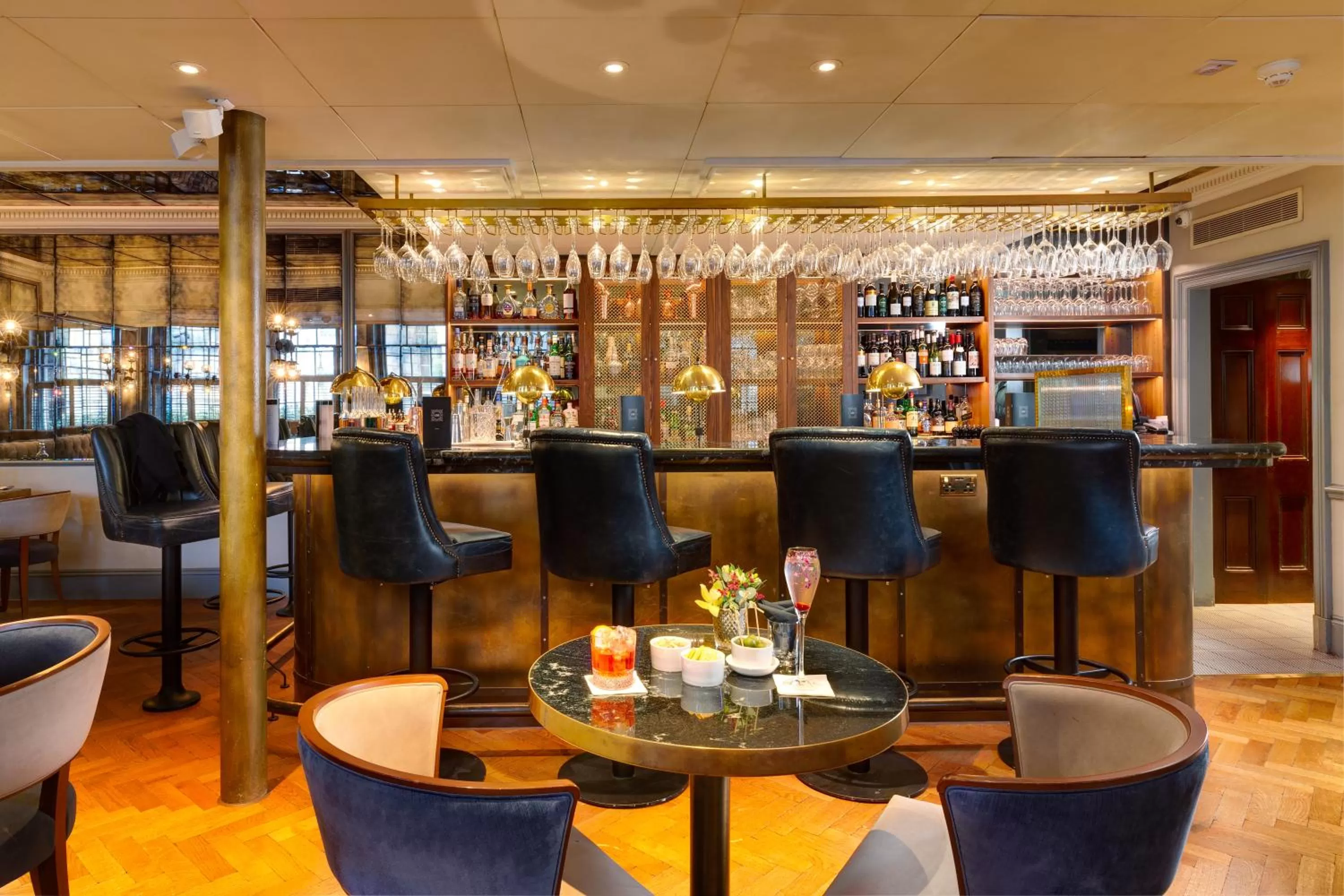 Restaurant/places to eat in Dukes London