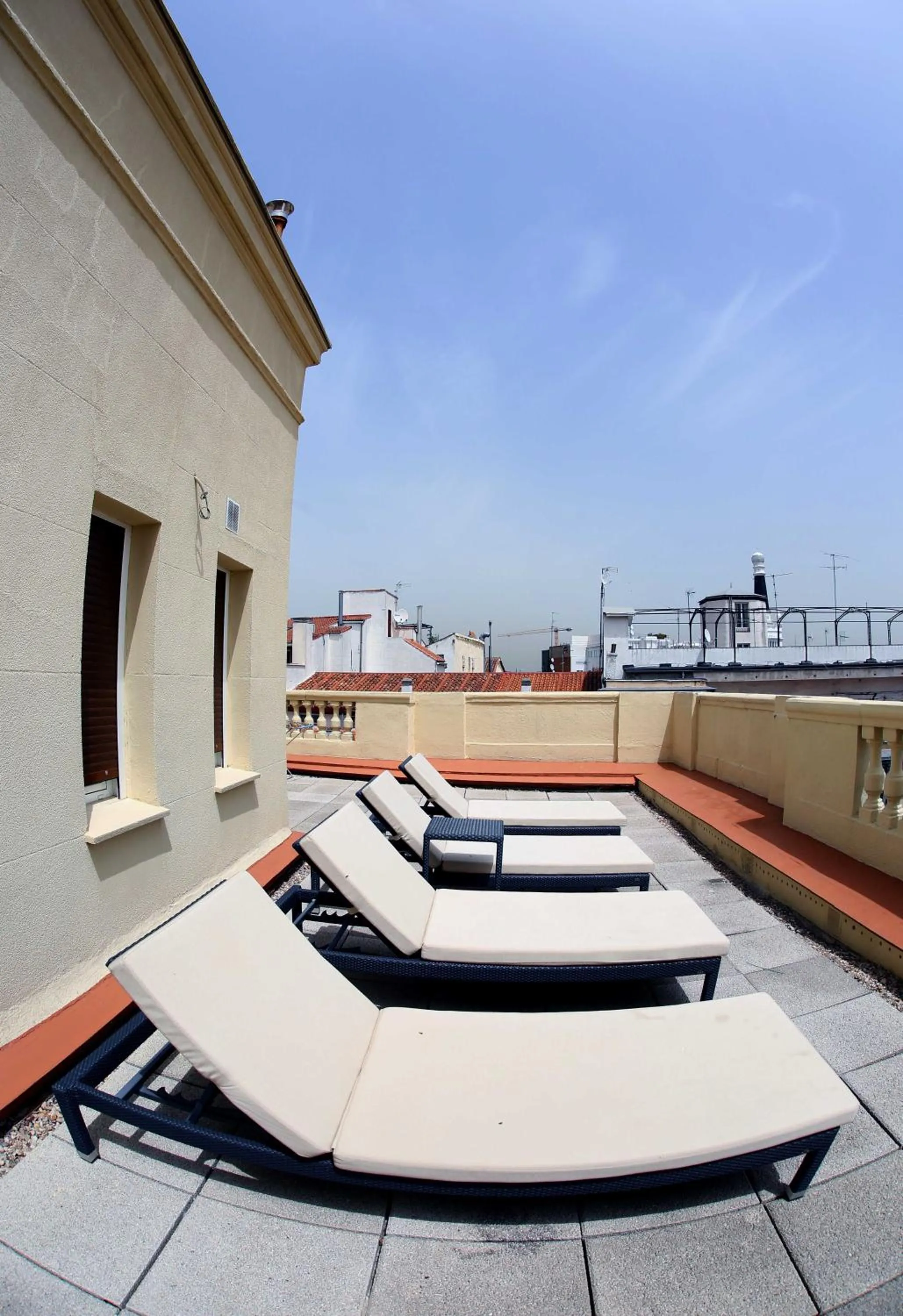 Day in Hostal Abadia Madrid