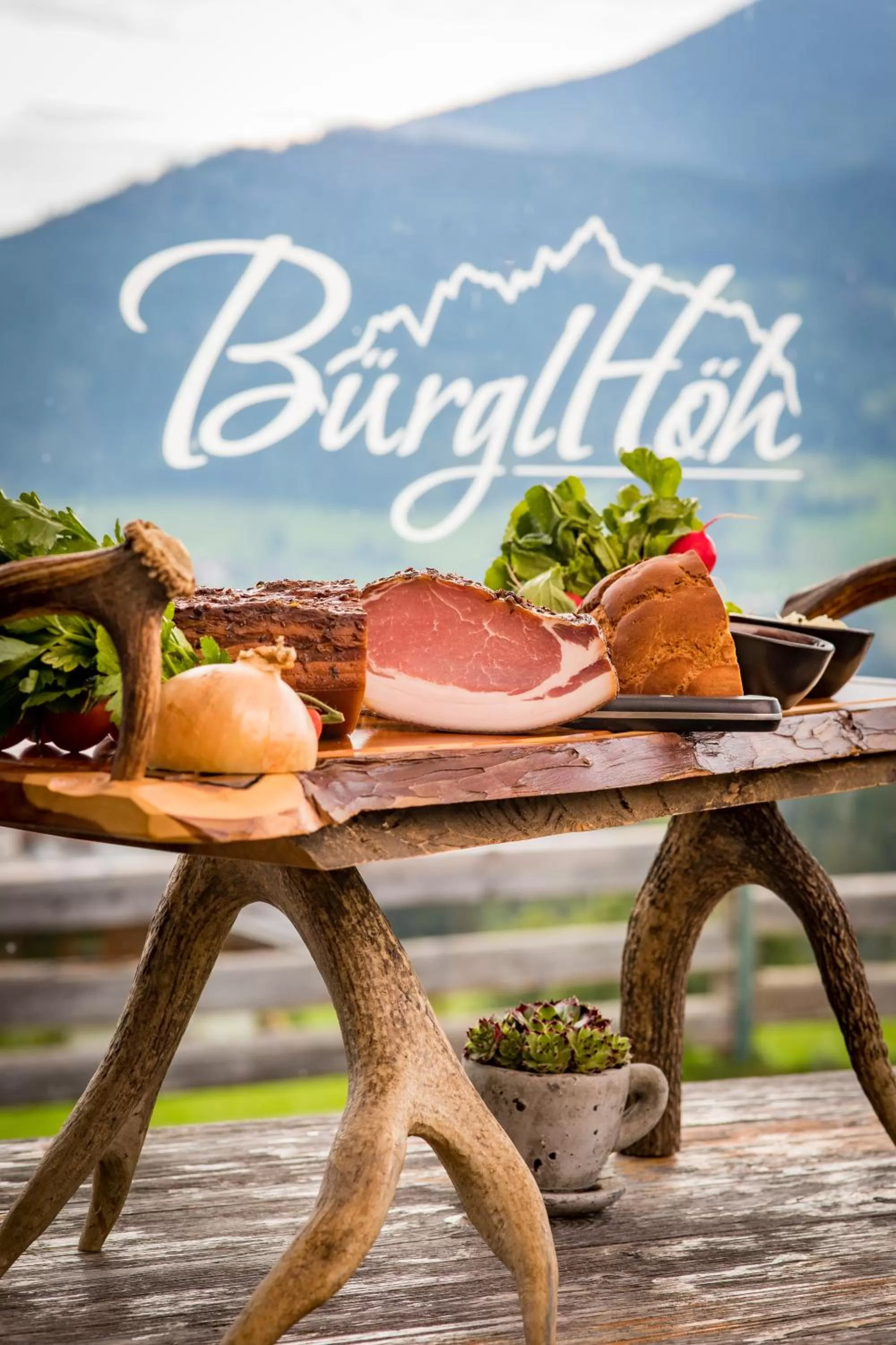 Food and drinks in Hotel und Alpen Apartments mit Sauna - Bürglhöh