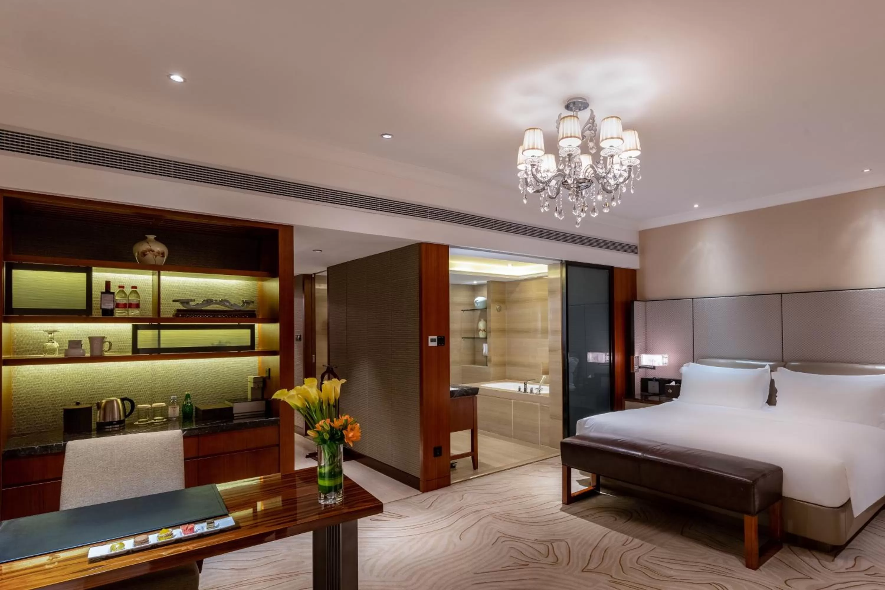 Photo of the whole room, Bed in Sofitel Hangzhou Westlake - Few steps to West Lake, with panoramic lake view terrace