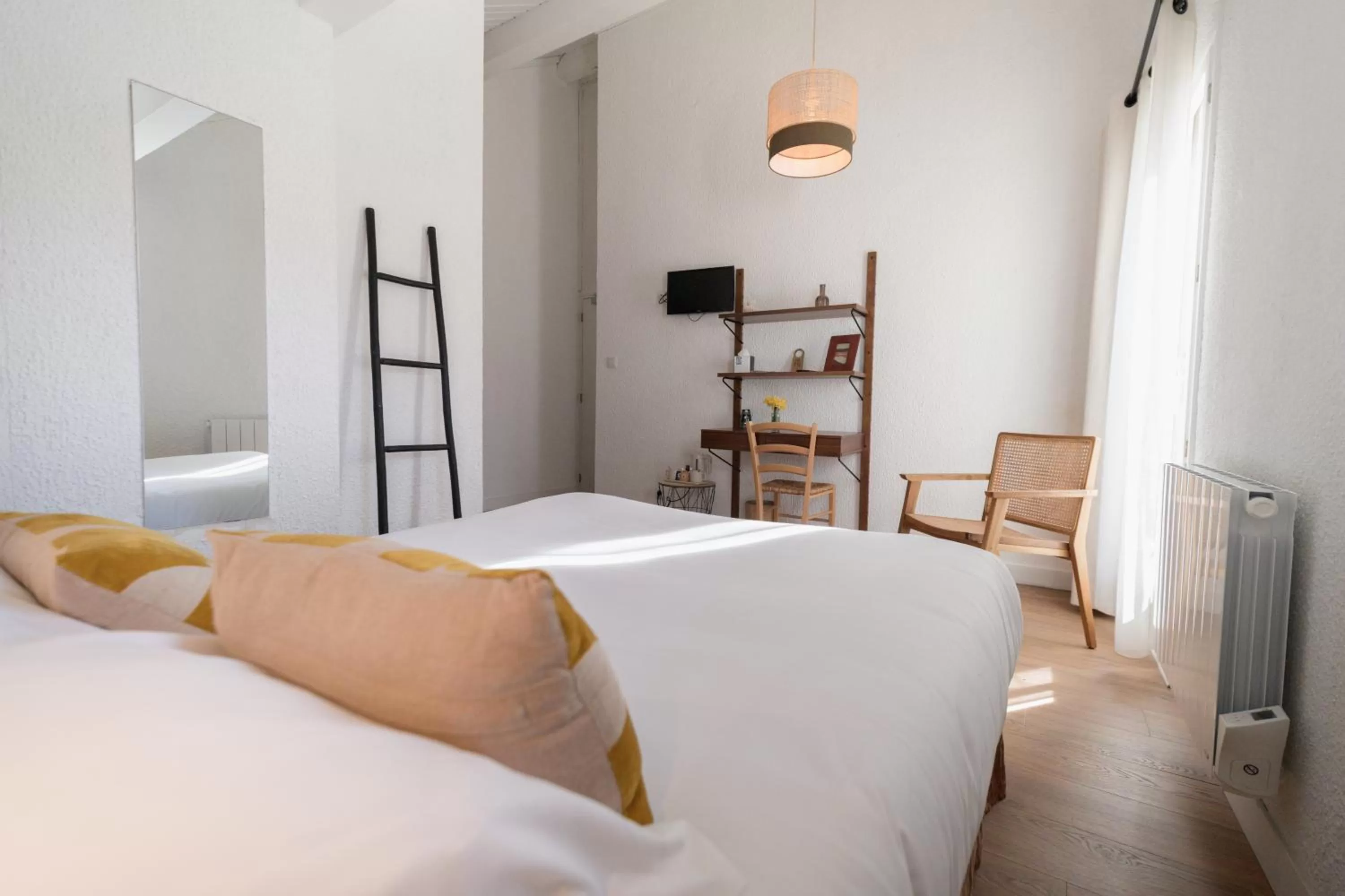 Bed in Hôtel Maison Doron