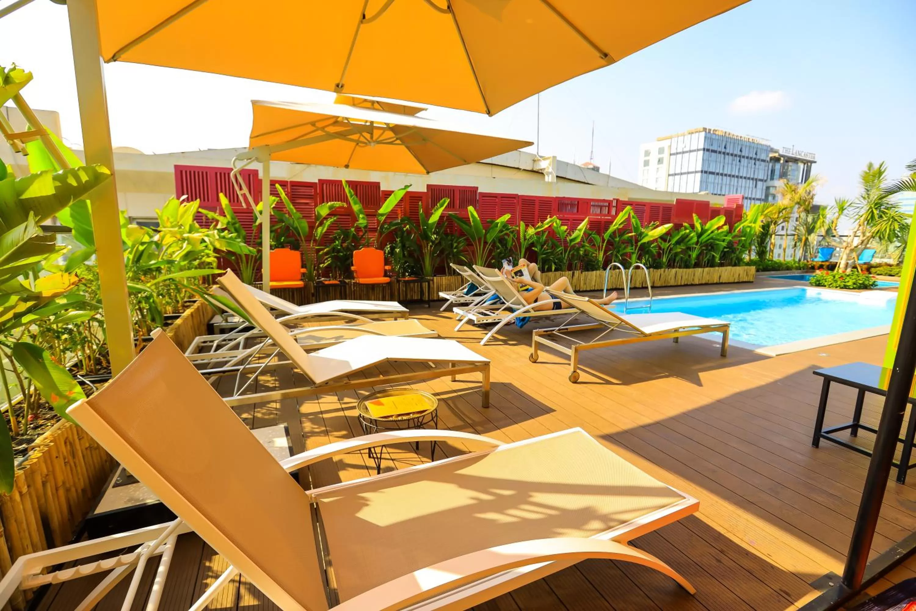 Swimming Pool in Prostyle Hotel Ho Chi Minh プロスタイルホテルホーチミン