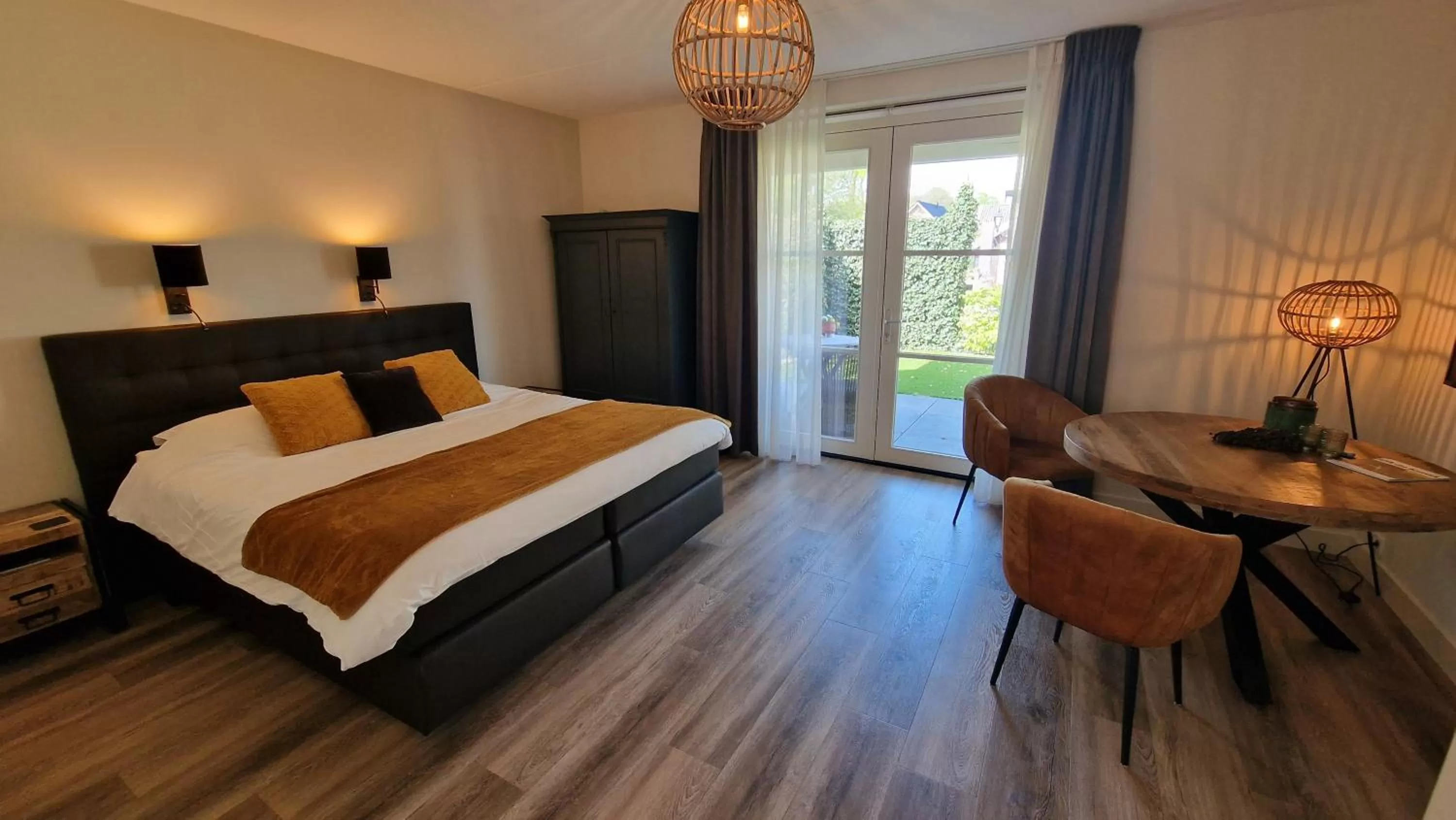 Patio in B&B De Droomhoeve