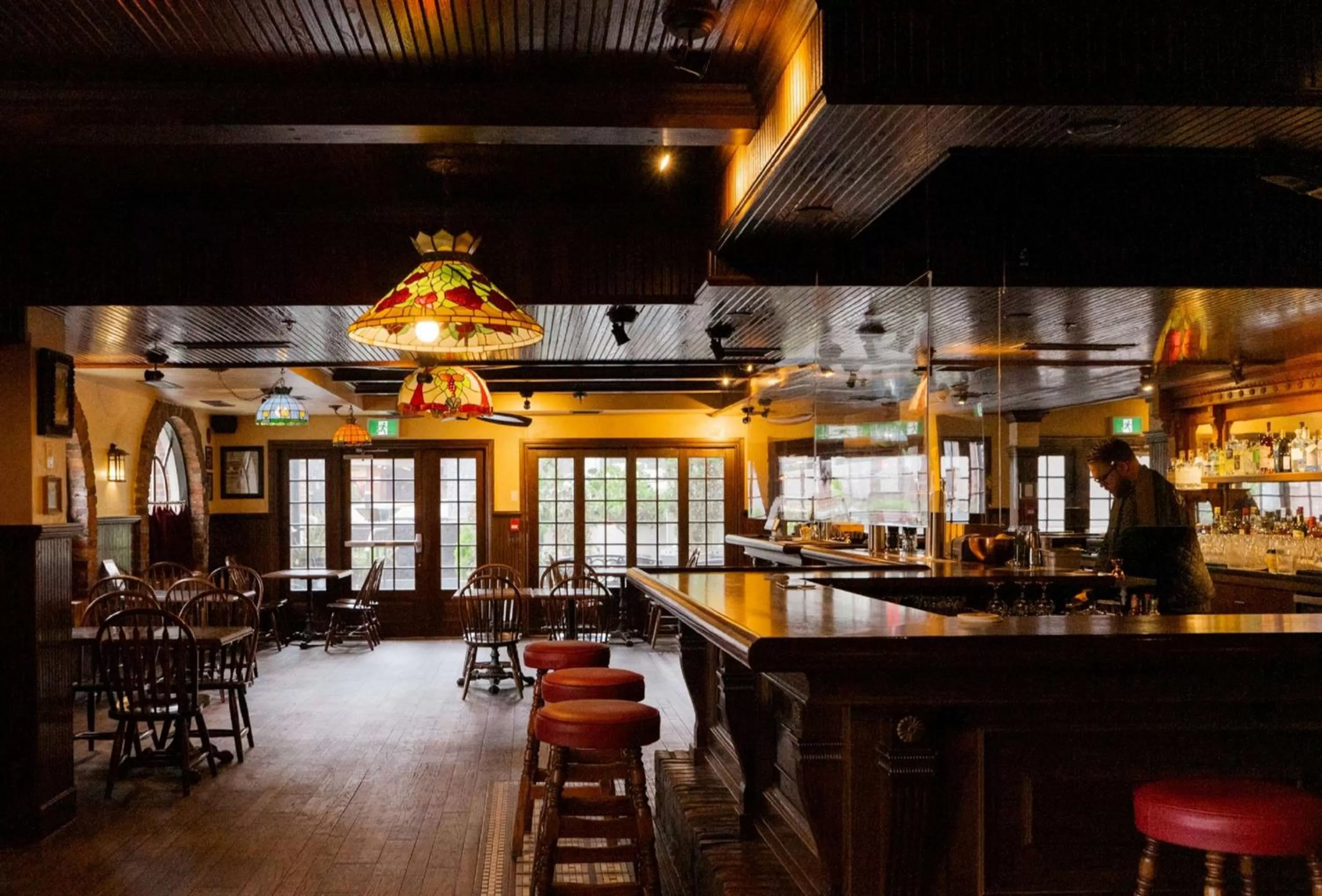 Restaurant/places to eat in DoubleTree by Hilton Hotel & Suites Victoria