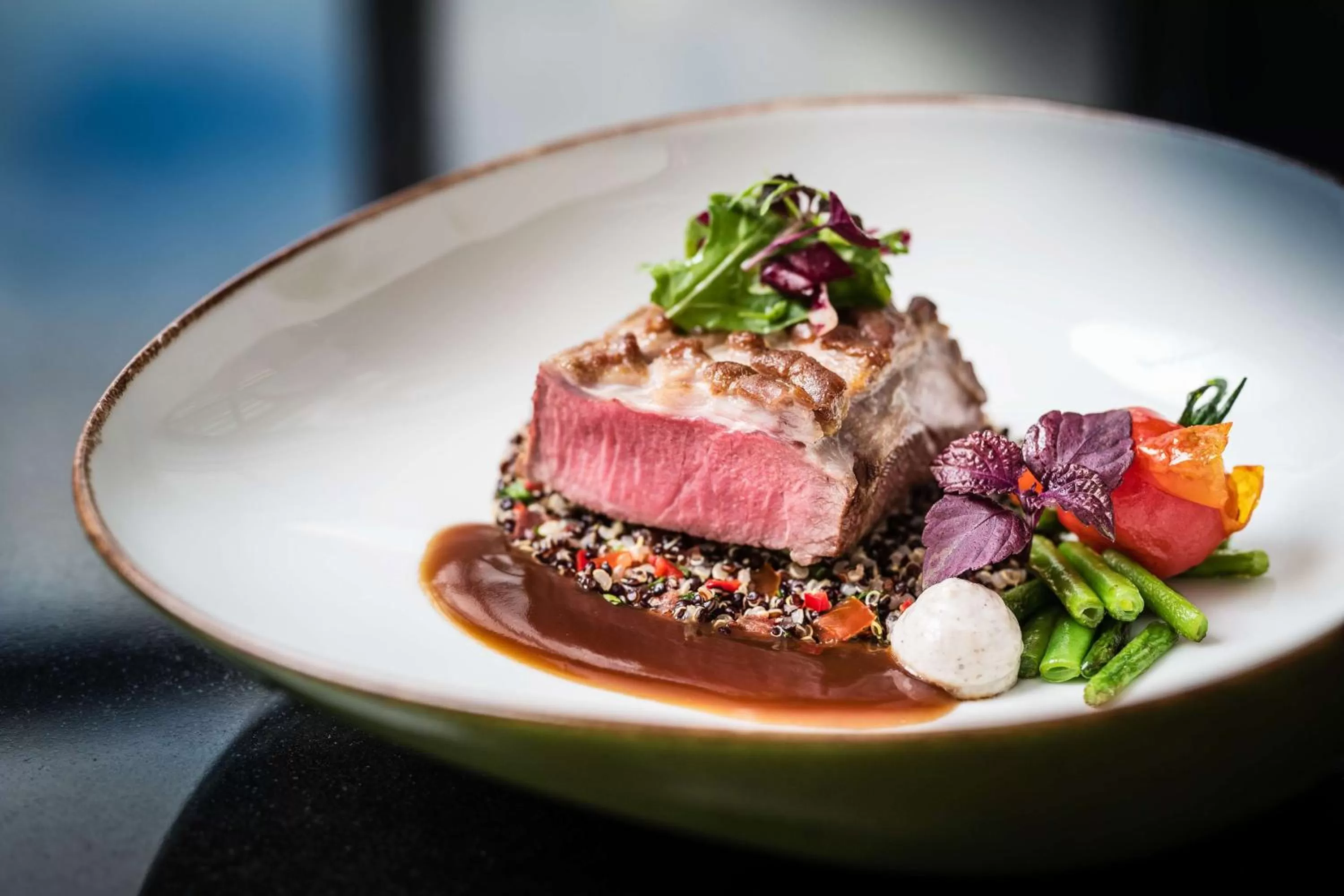 Restaurant/places to eat in Hyatt Regency Köln