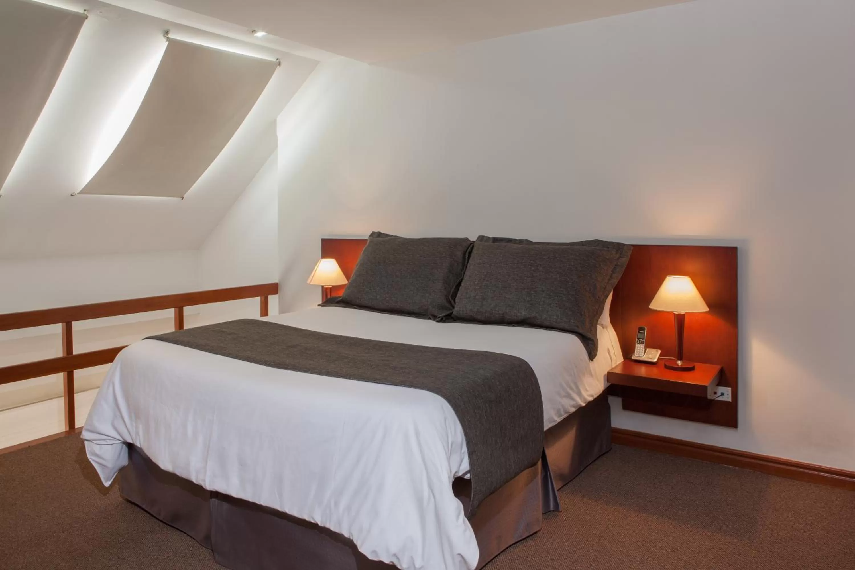 bunk bed, Bed in Cora 96 Street Apartments