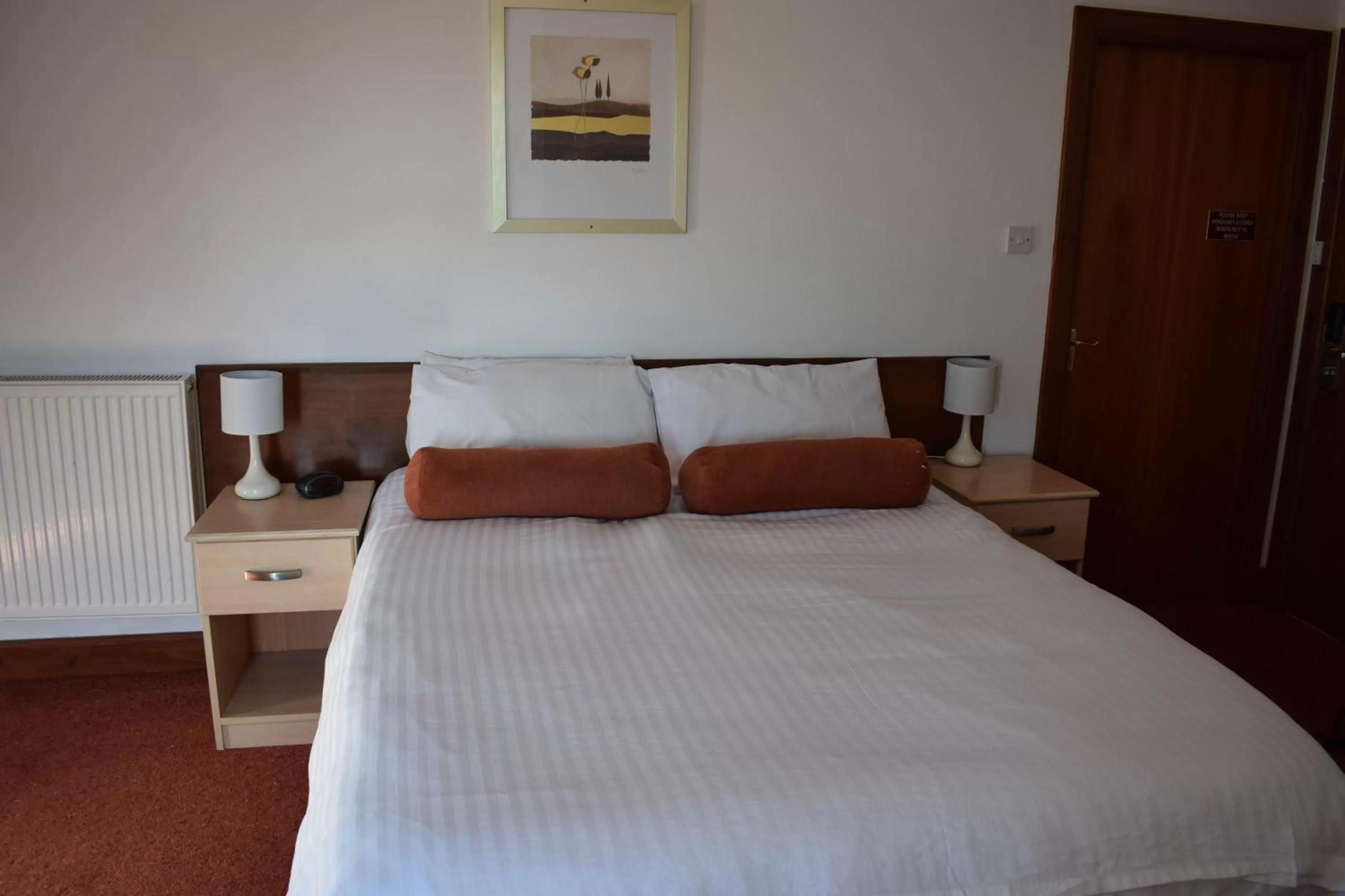 Bed in GOLF View Hotel & Macintosh Restaurant