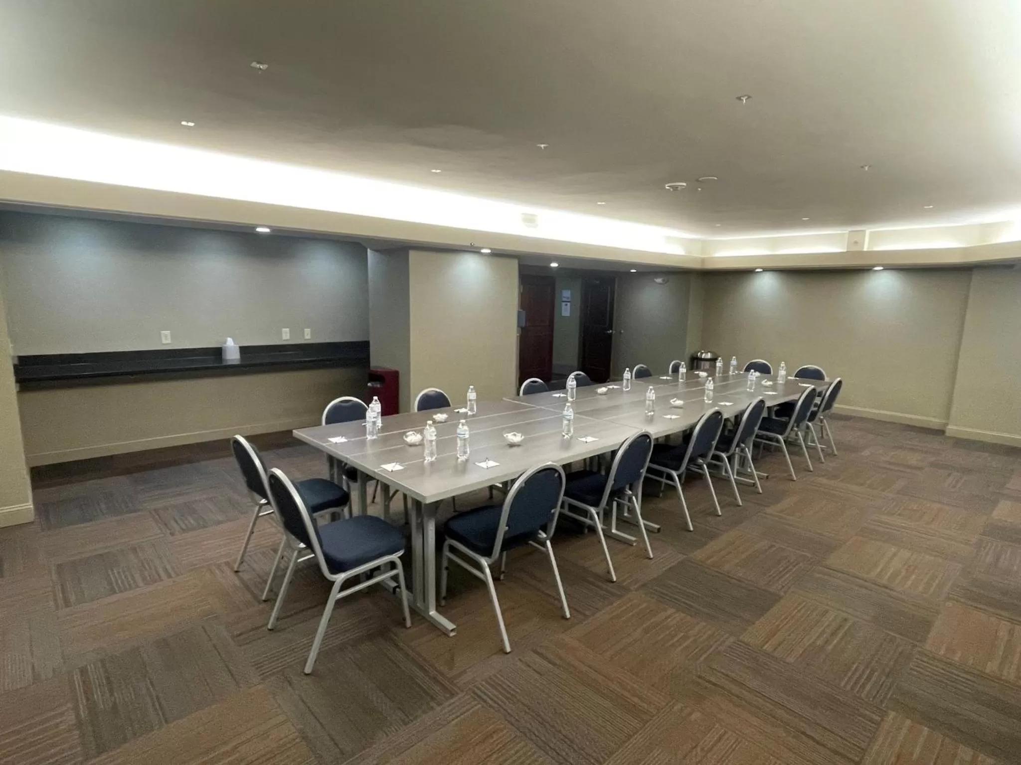 Meeting/conference room in Holiday Inn Express Cleveland Downtown by IHG