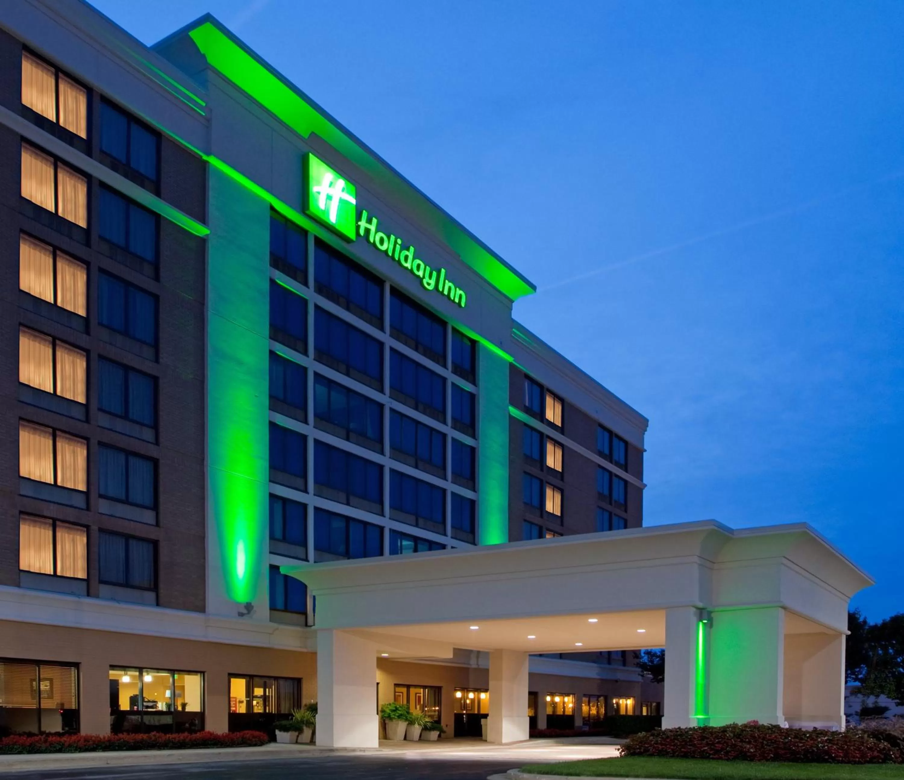 Property building in Holiday Inn Timonium by IHG