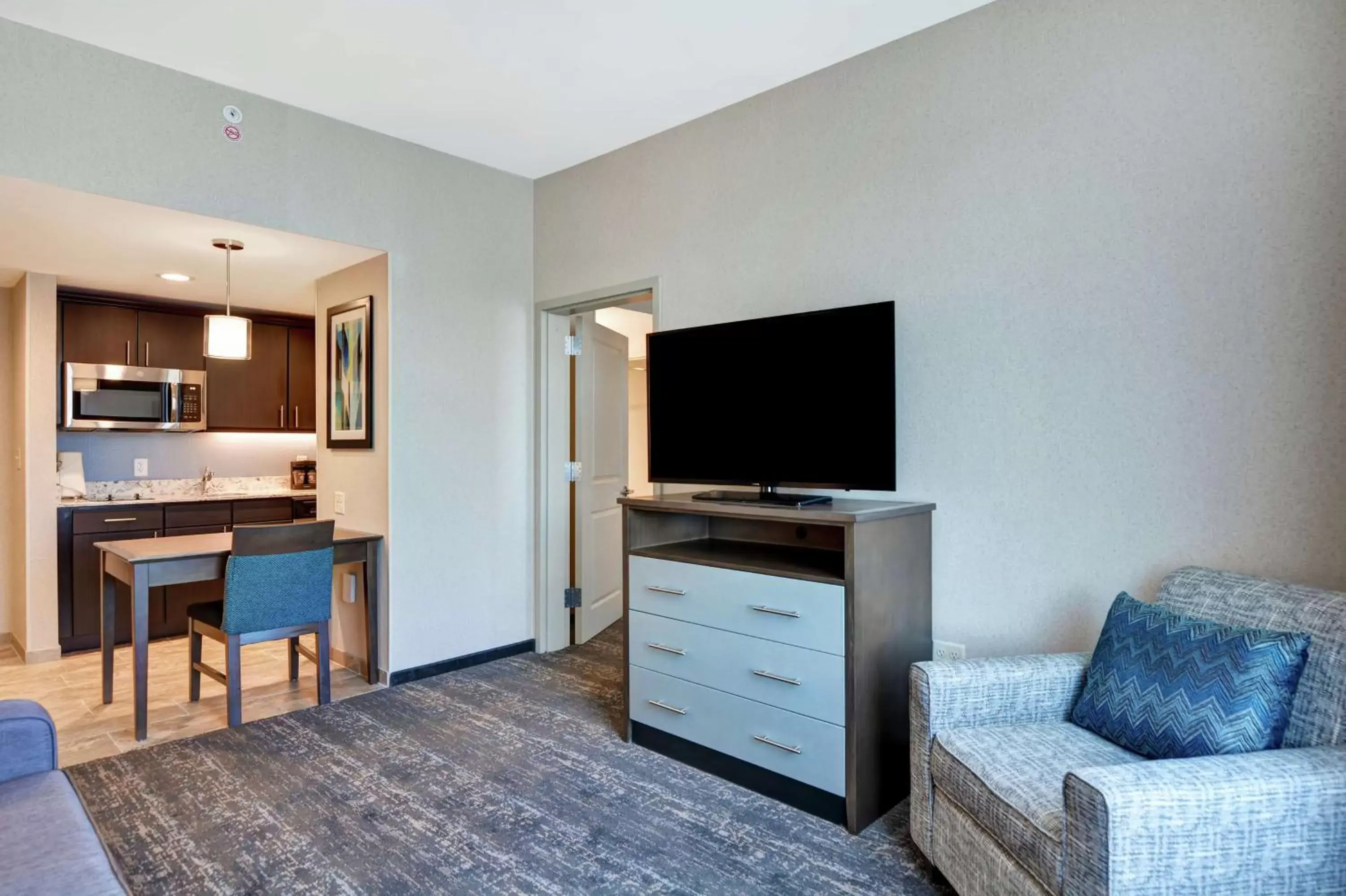 Two-Bedroom Suite - Non-Smoking in Homewood Suites By Hilton Poughkeepsie Two-Bedroom Suite - Non-Smoking in Homewood Suites By Hilton Poughkeepsie