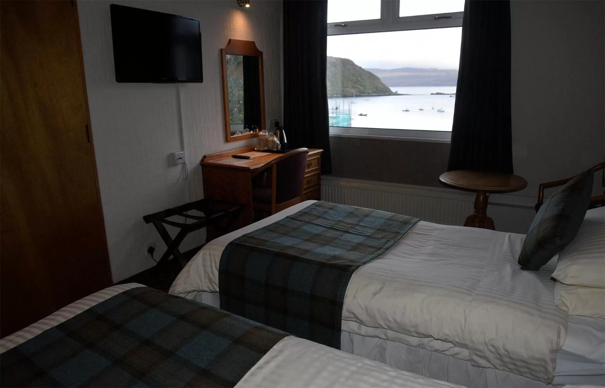 Bed in The Royal Hotel