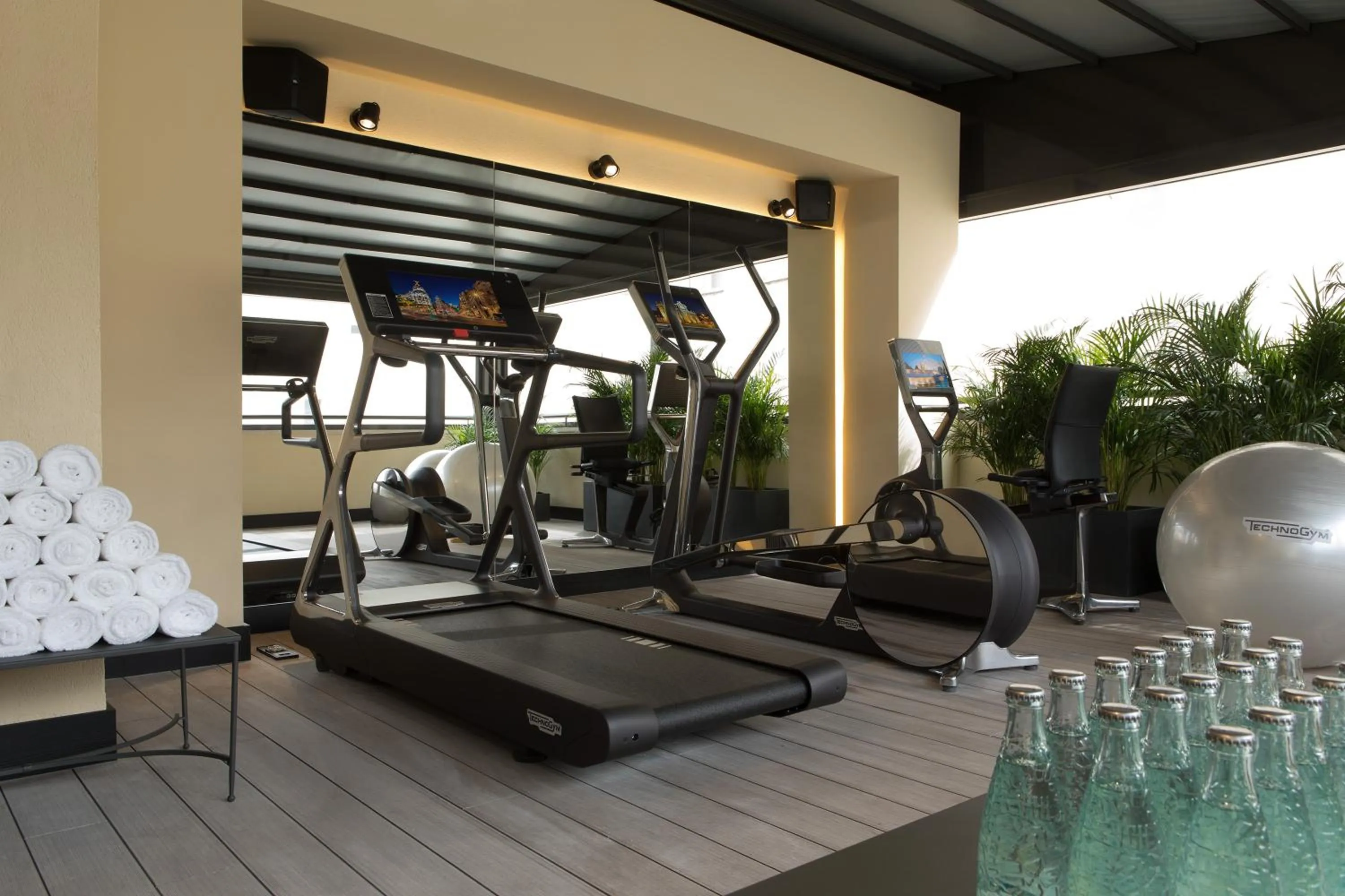 Fitness centre/facilities in Casa Almagro by The Pavilions Hotels & Resorts