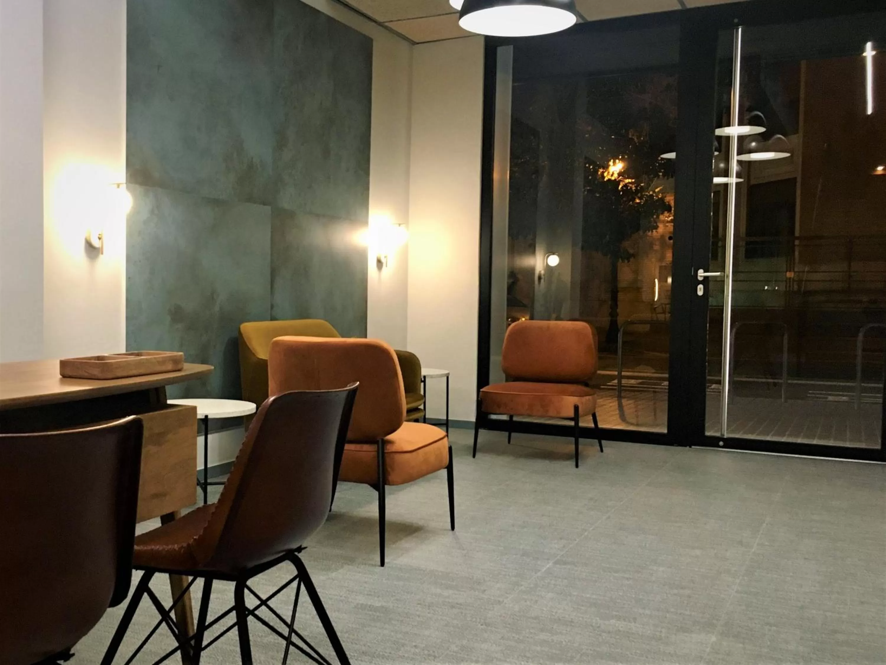 Property building in MD Modern Hotel - Jardines