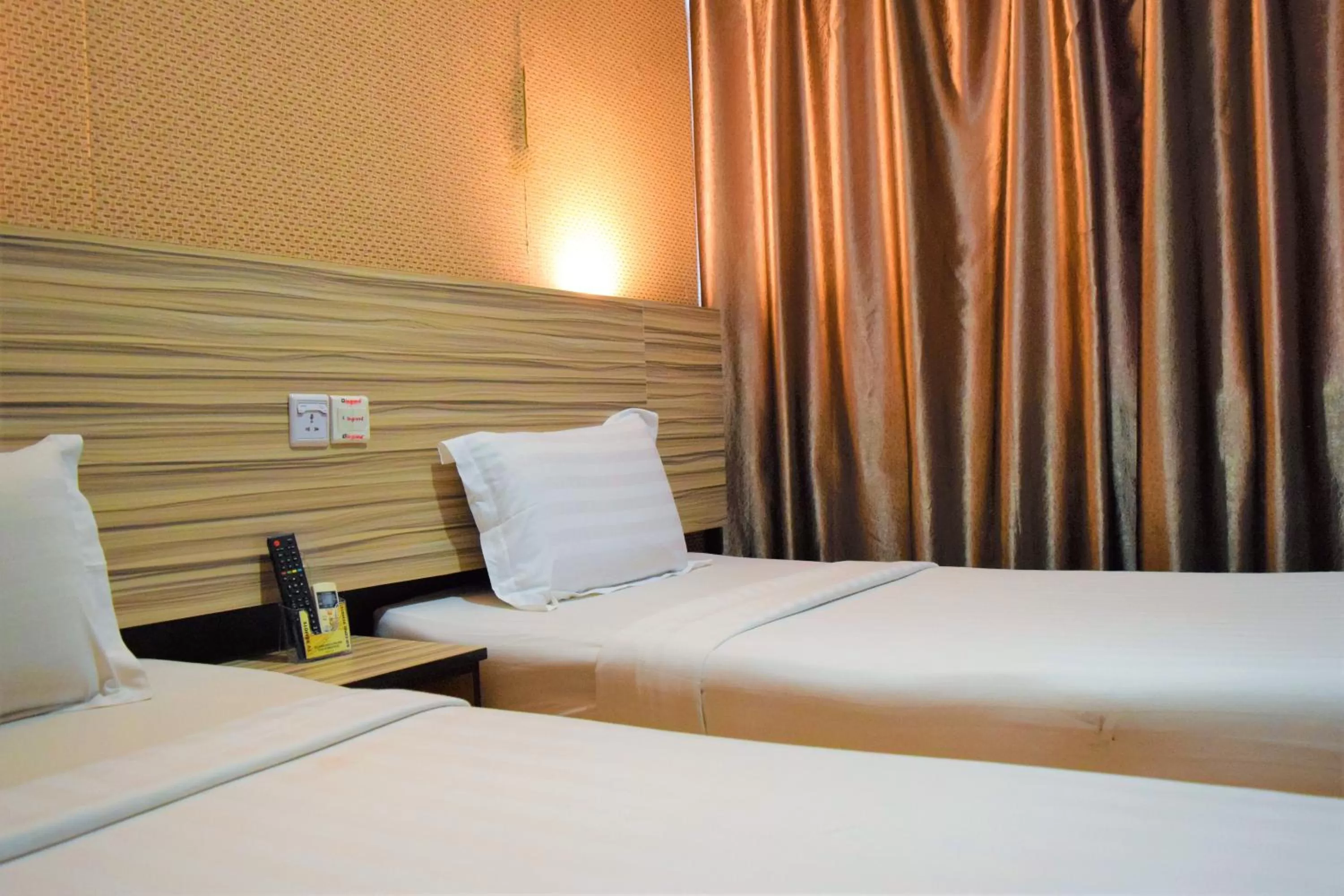 Superior Twin Room in DJ CITI INN HOTEL